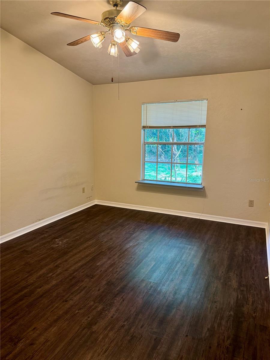 Image 13 of 25 For 331 50th Boulevard K