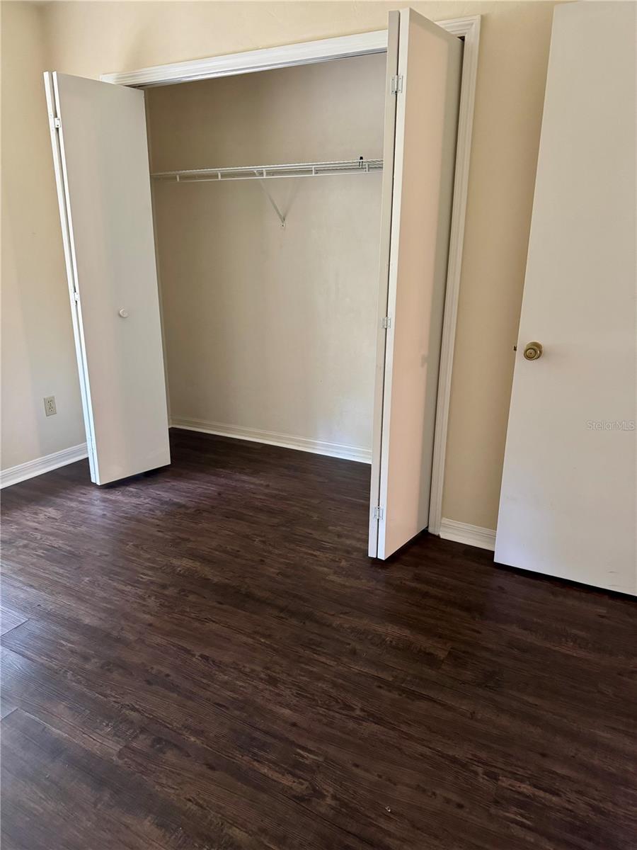 Image 21 of 25 For 331 50th Boulevard K