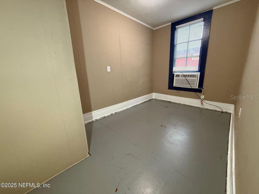 Image 16 of 16 For 224 Thompson Street