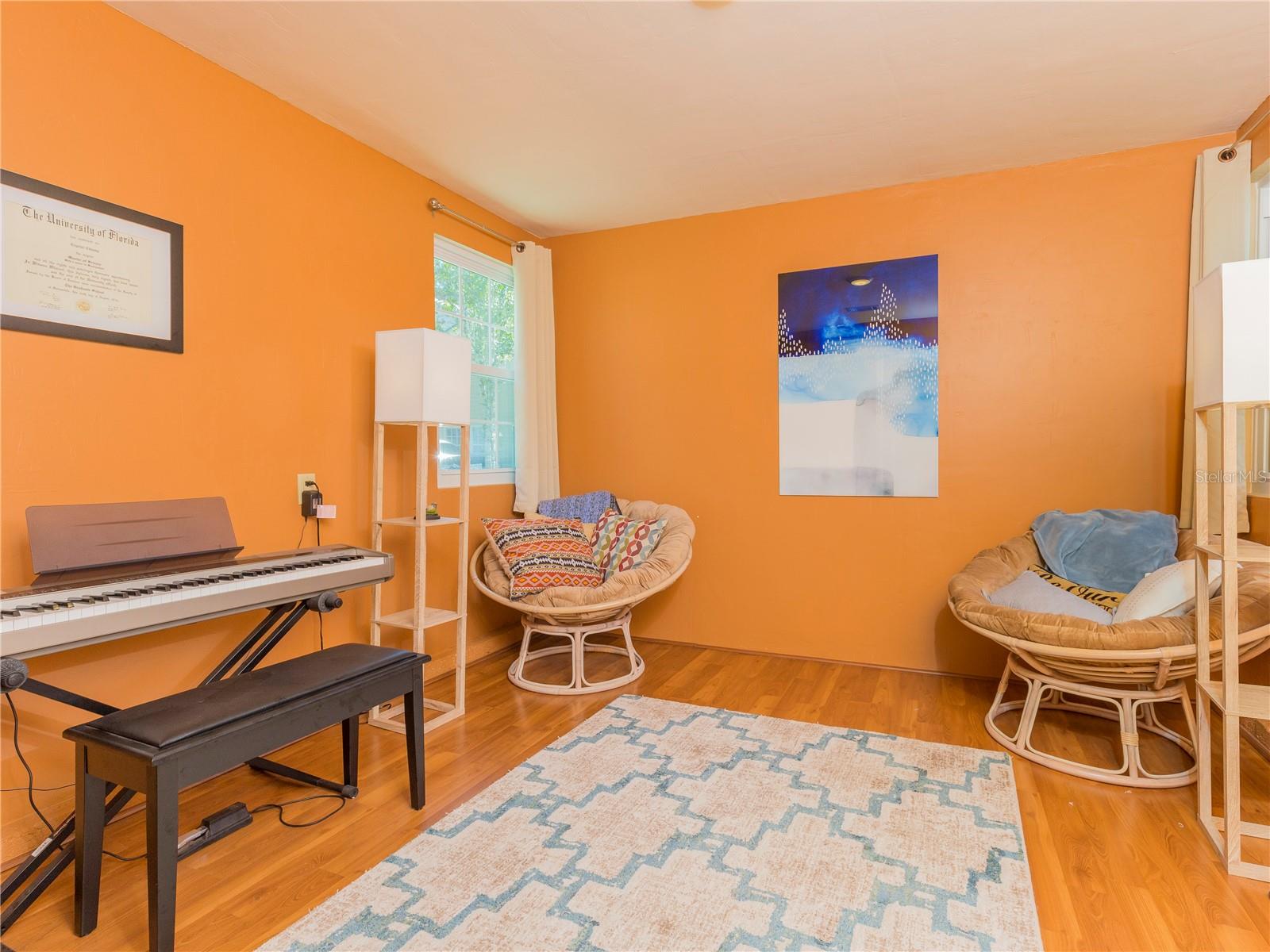 Image 5 of 13 For 5241 97th Drive
