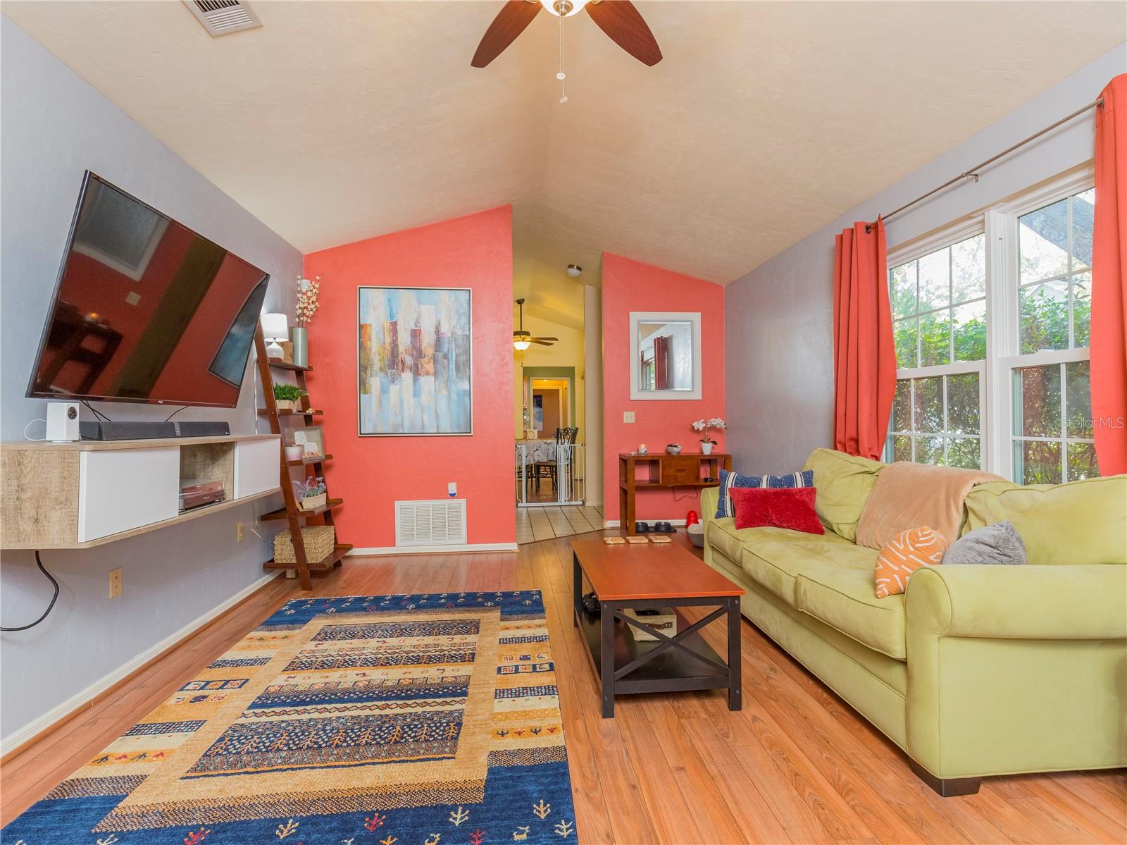 Image 7 of 13 For 5241 97th Drive