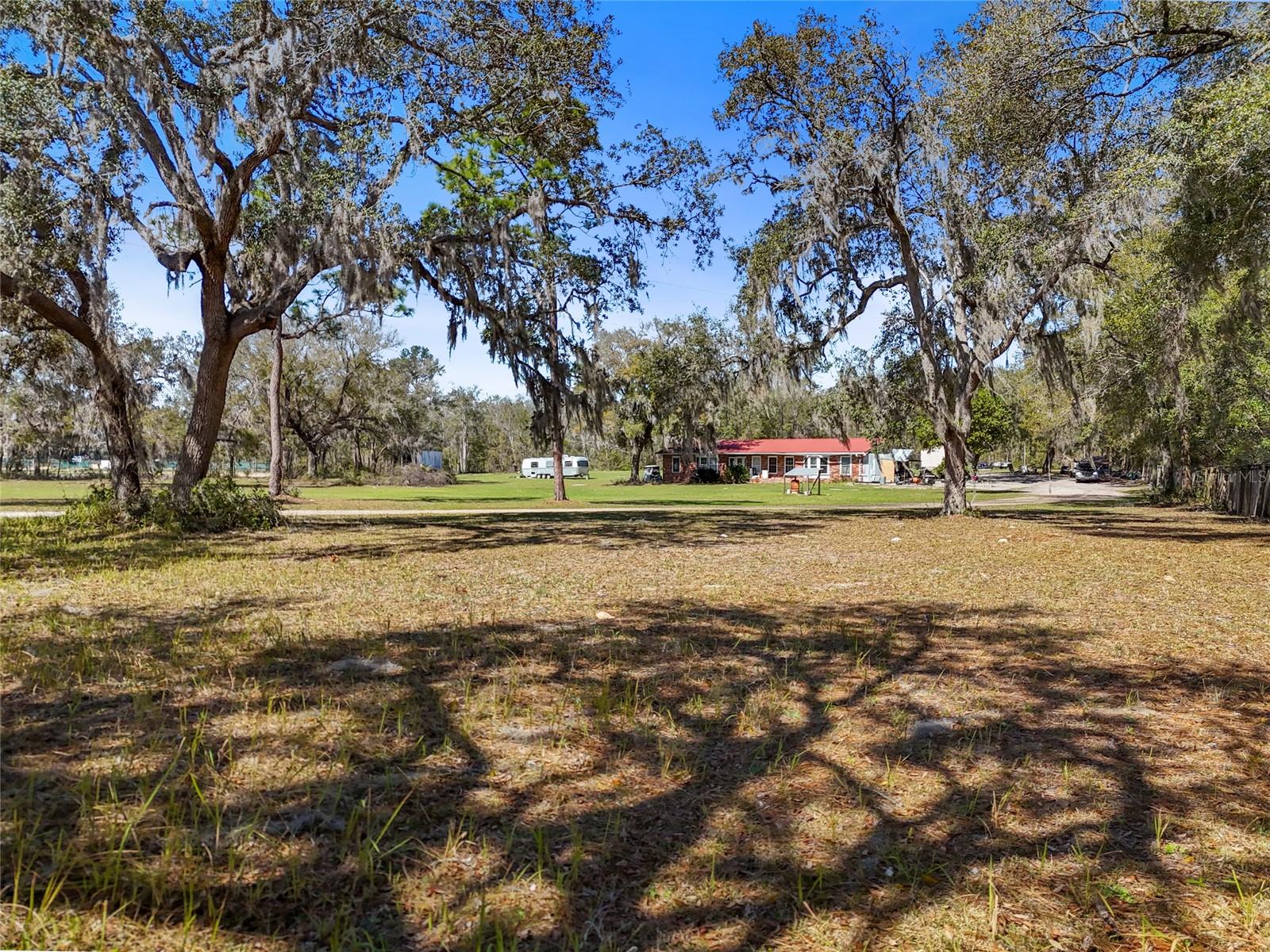 Image 12 of 19 For 945 Hathaway Avenue