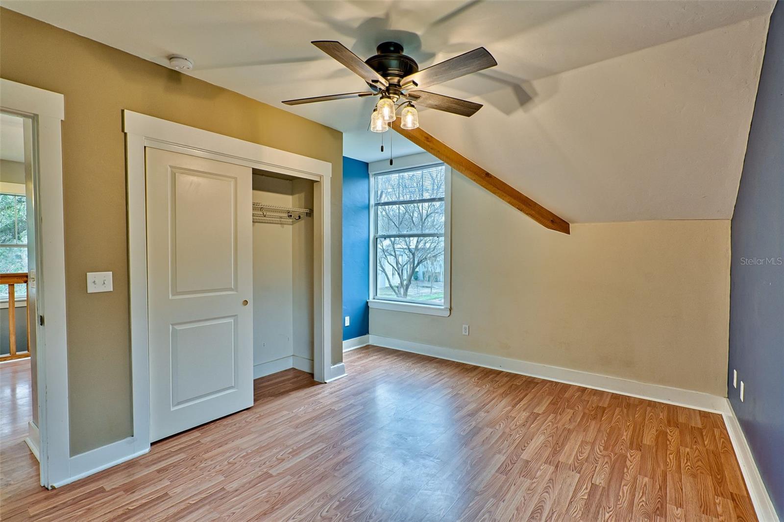 Image 11 of 49 For 6961 100th Terrace