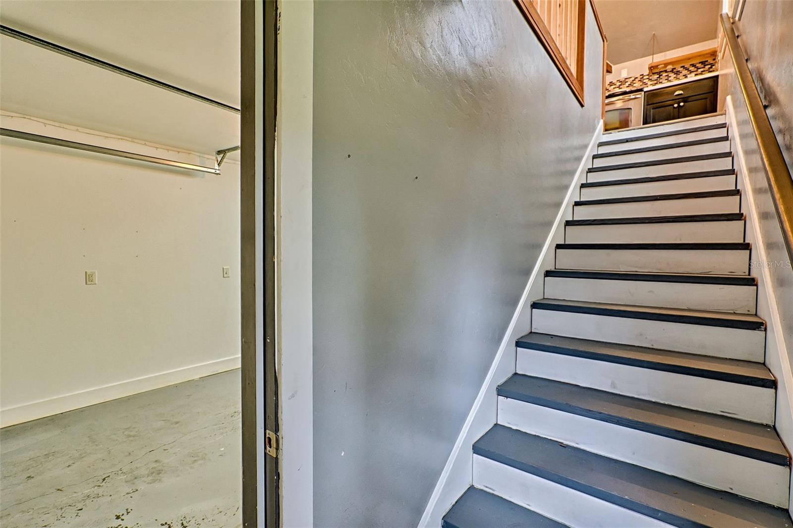 Image 14 of 49 For 6961 100th Terrace
