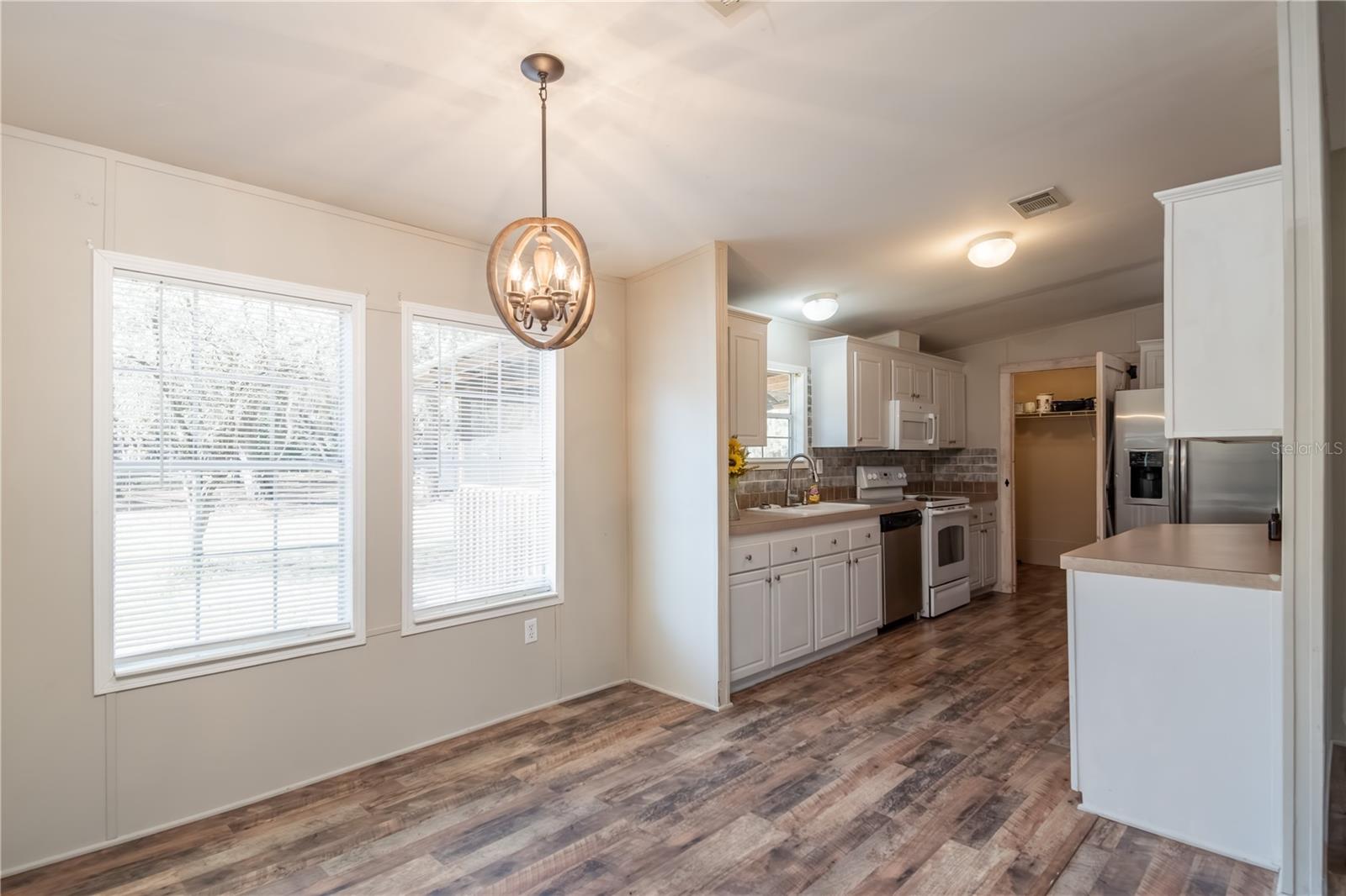 Image 12 of 40 For 218 132nd Terrace