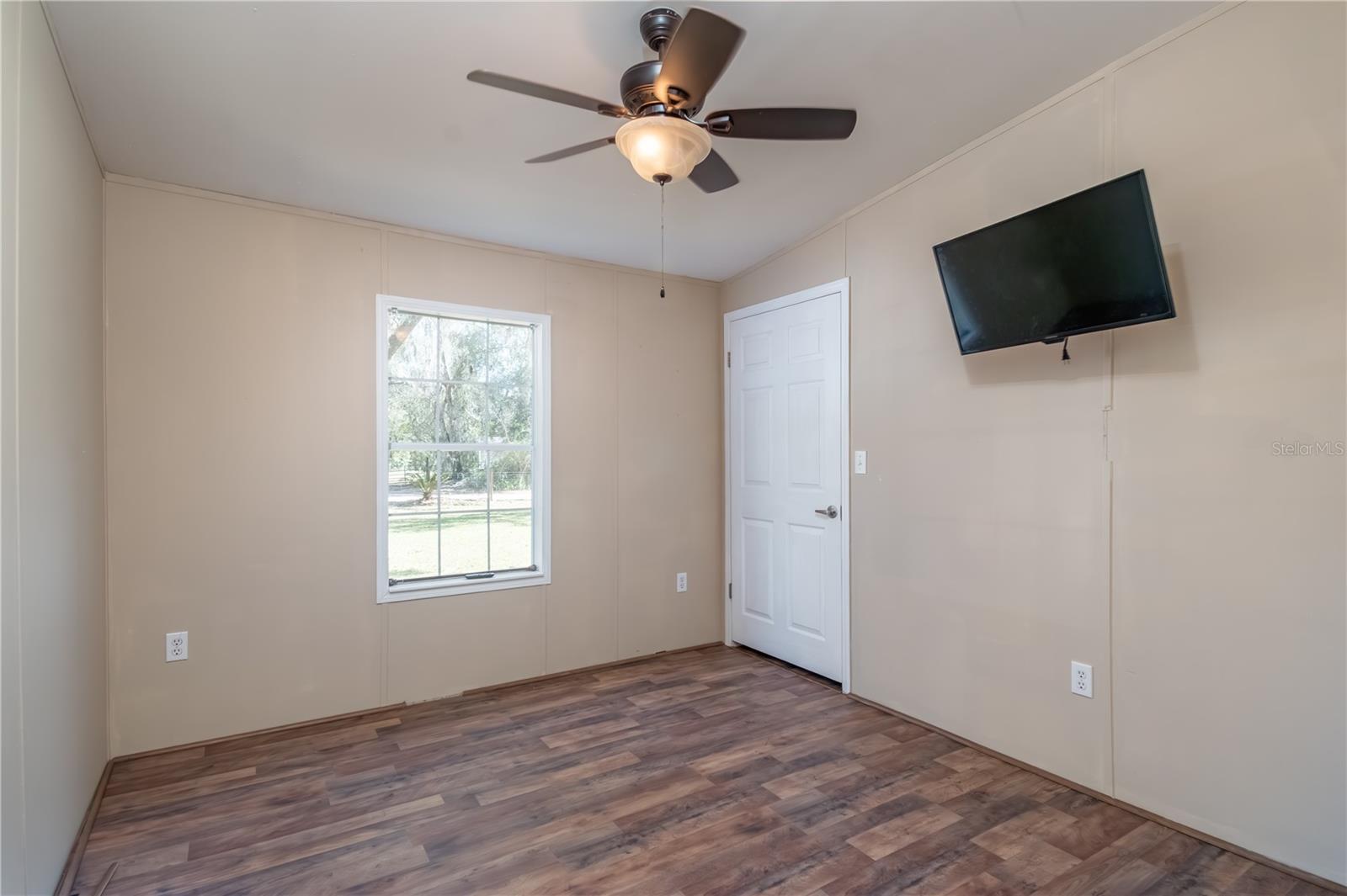 Image 15 of 40 For 218 132nd Terrace