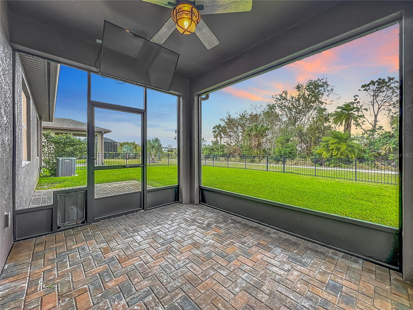 Image 33 of 62 For 4808 111th Terrace E