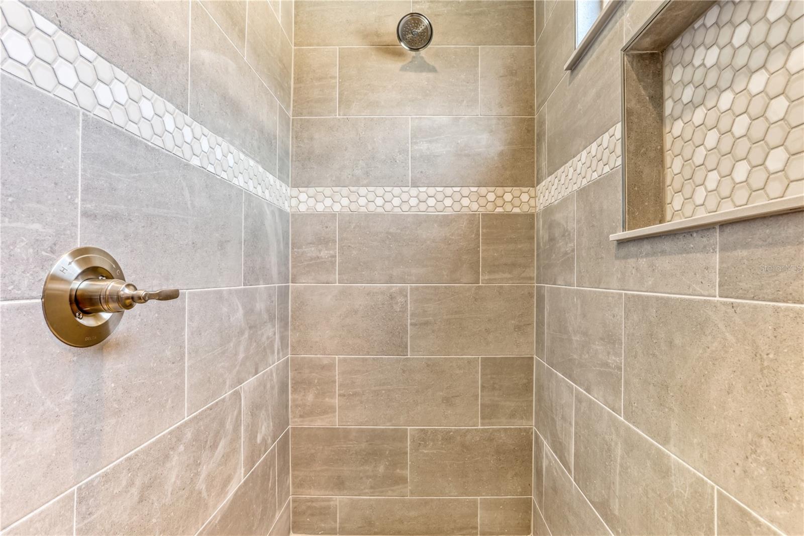 Image 13 of 14 For 12495 158 Street
