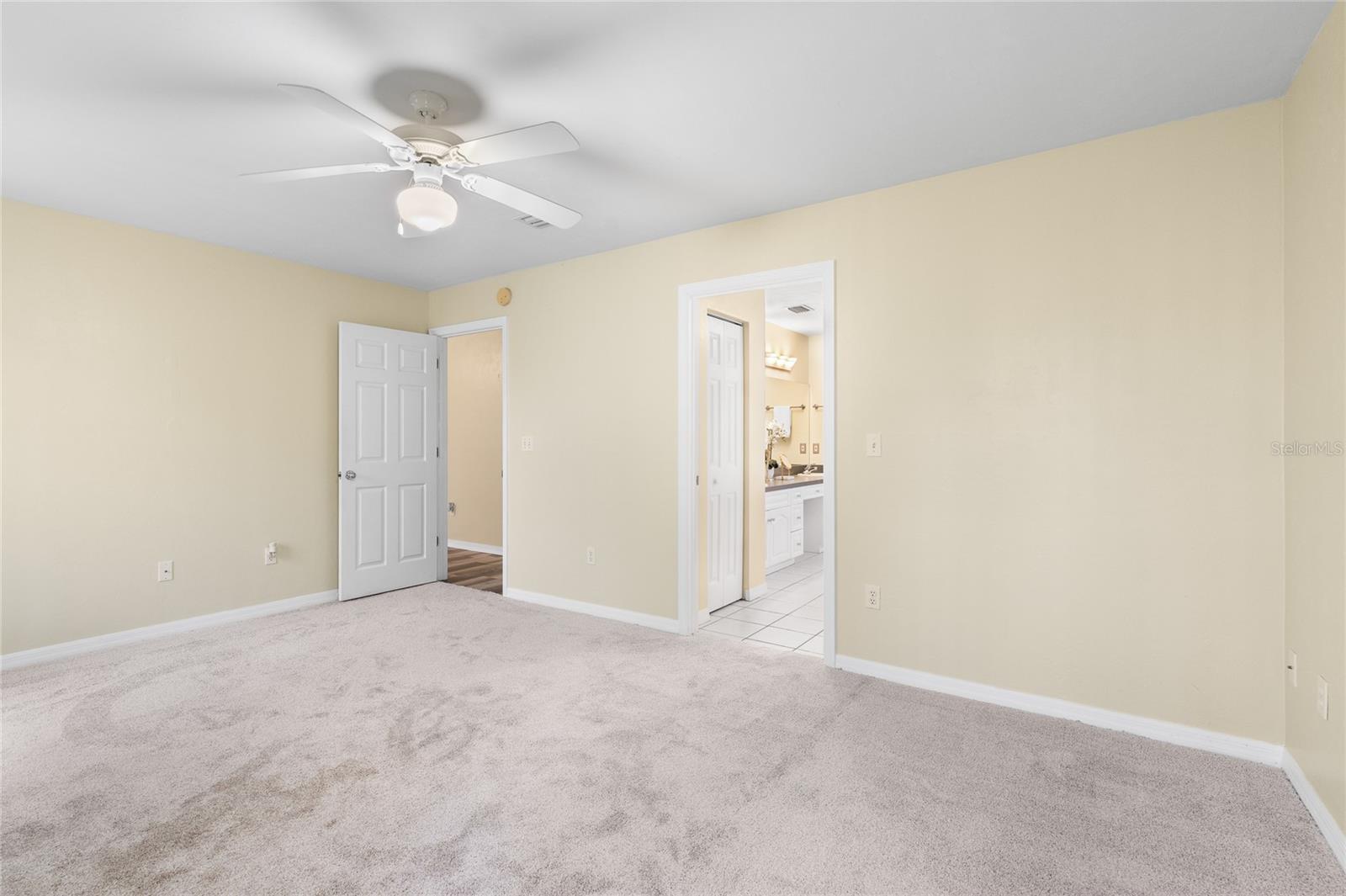 Image 10 of 39 For 7148 121st Avenue