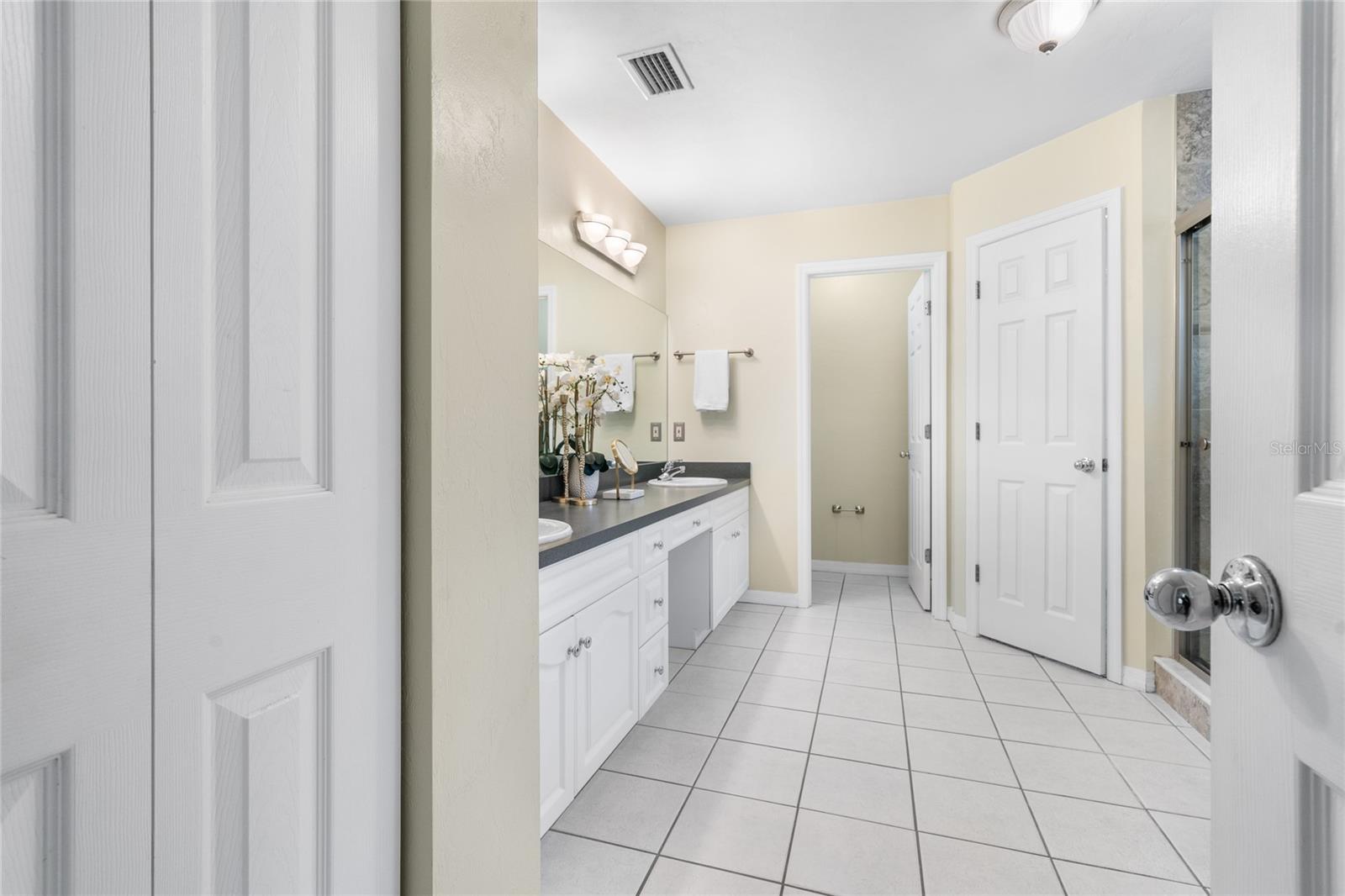 Image 12 of 39 For 7148 121st Avenue