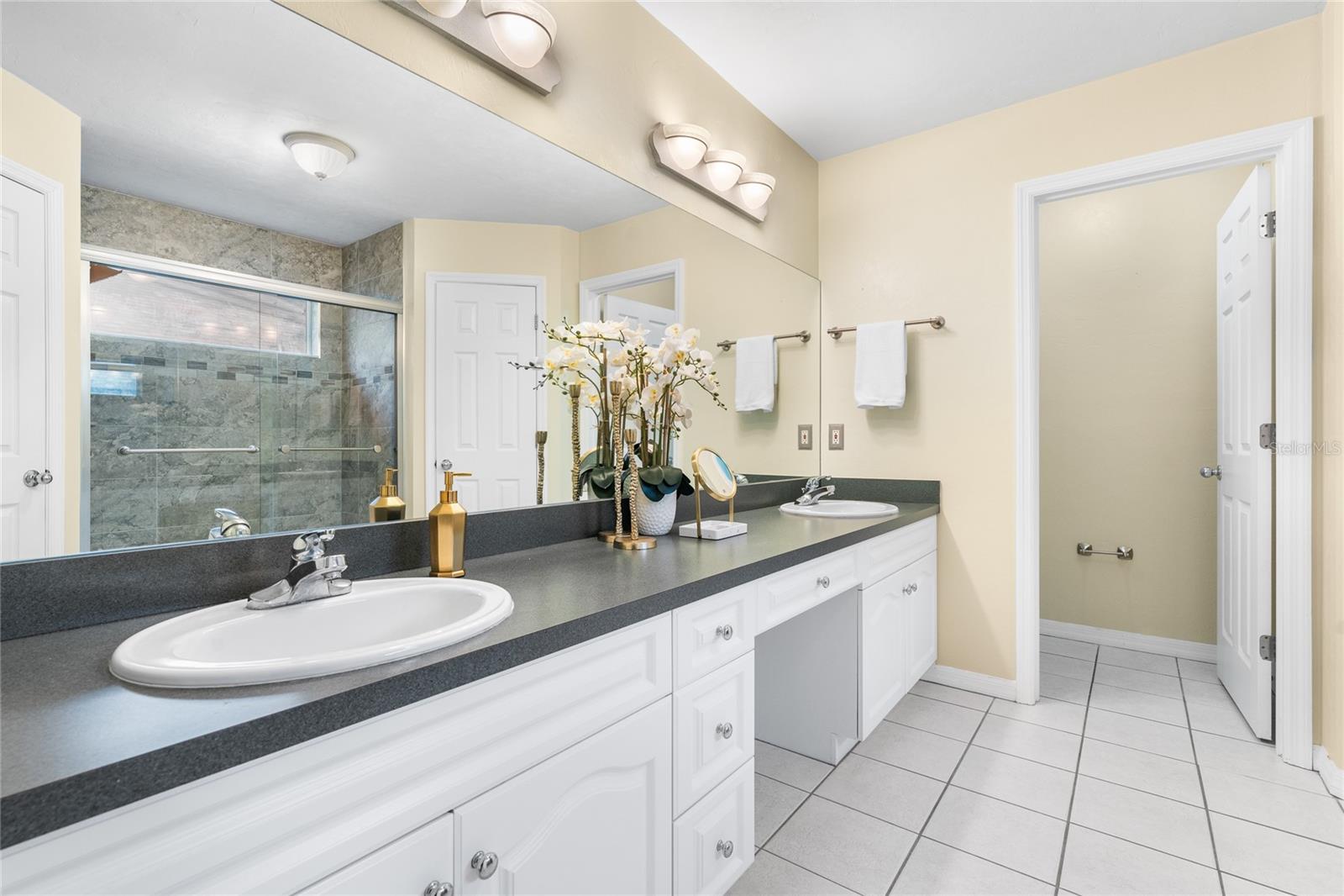 Image 13 of 39 For 7148 121st Avenue
