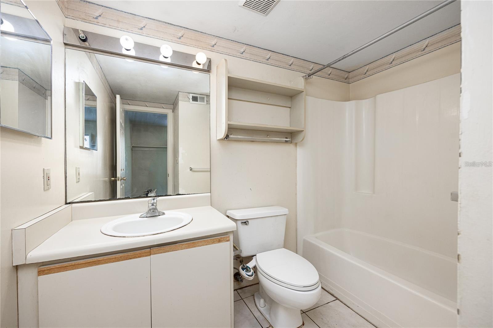 Image 16 of 22 For 127 16th Avenue S-105