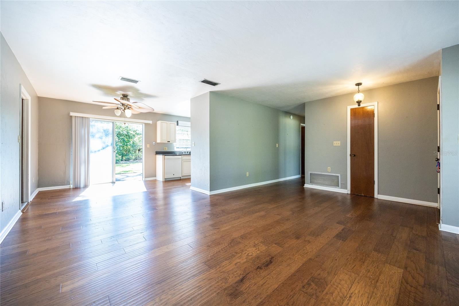 Image 10 of 35 For 6517 30th Terrace