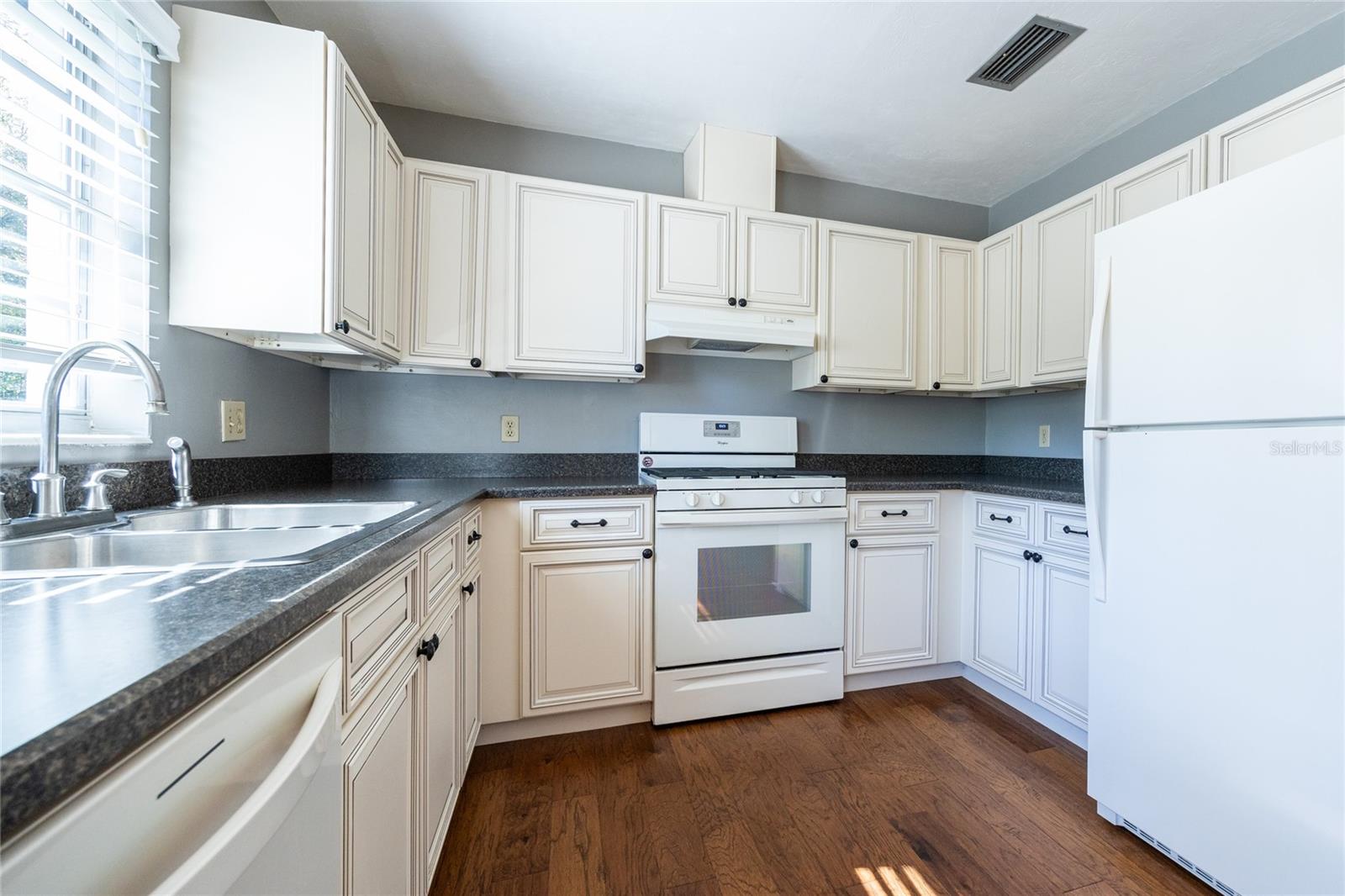 Image 14 of 35 For 6517 30th Terrace