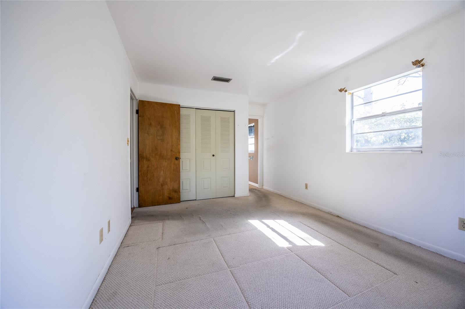 Image 18 of 35 For 6517 30th Terrace