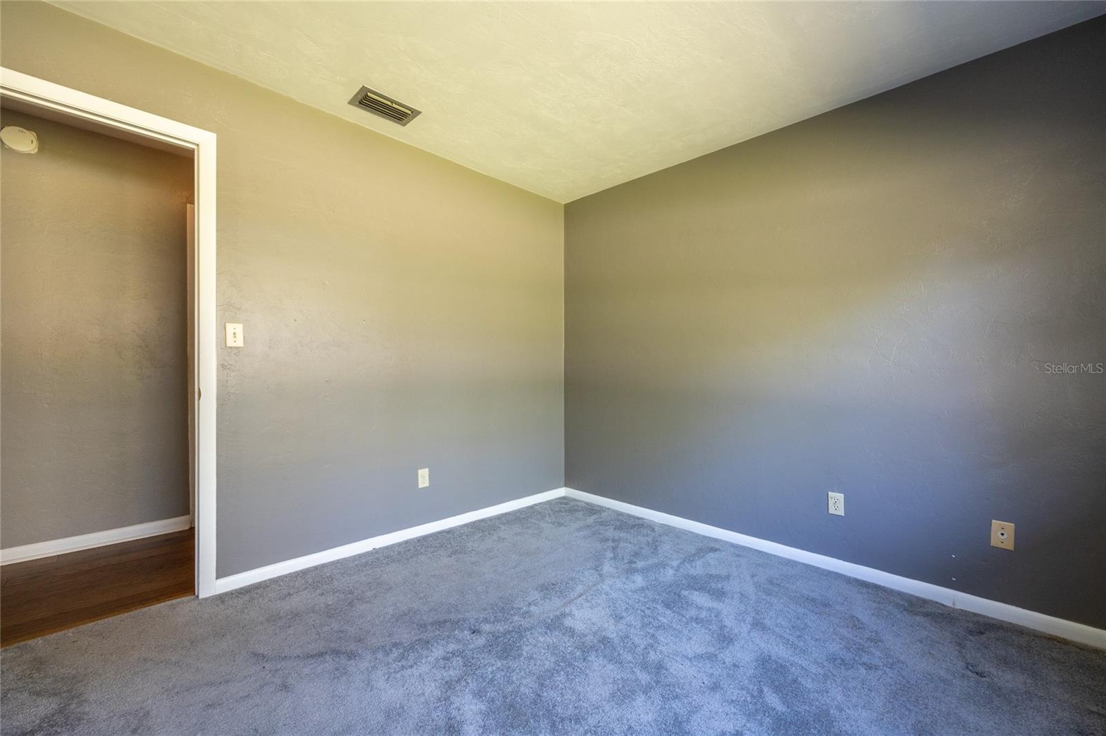 Image 23 of 35 For 6517 30th Terrace