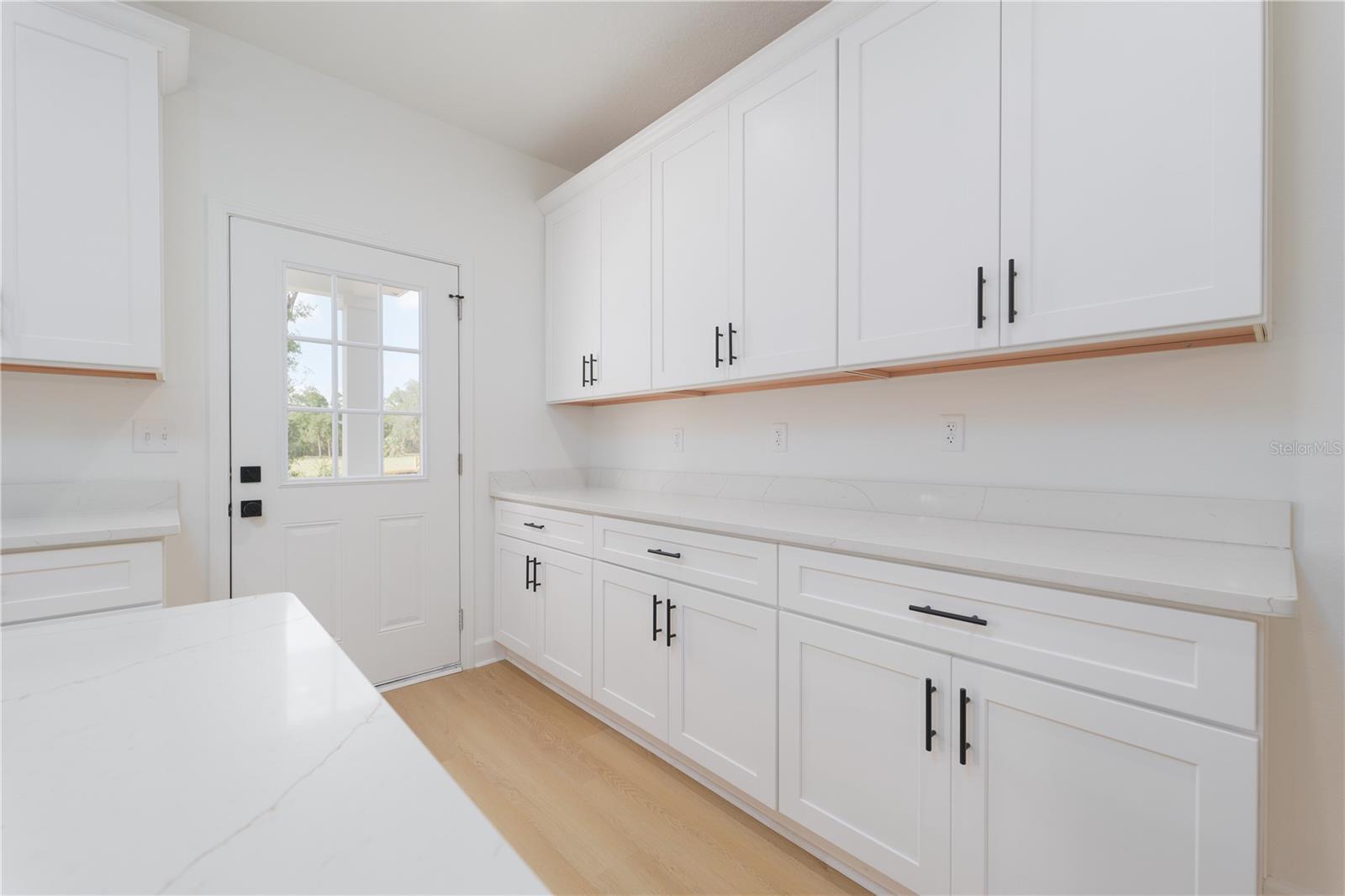Image 3 of 30 For 4588 8th Avenue