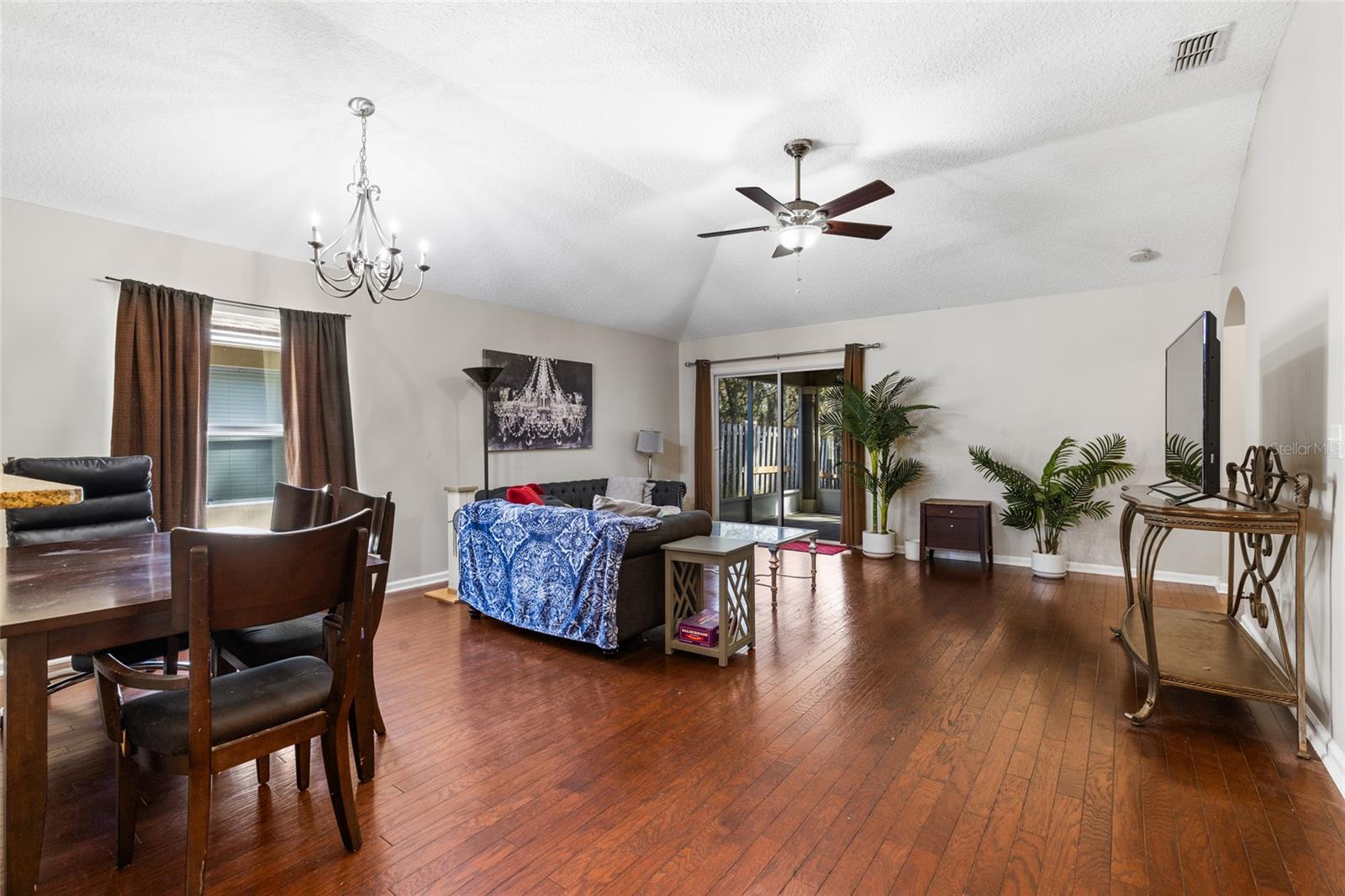 Image 7 of 25 For 4931 81st Avenue