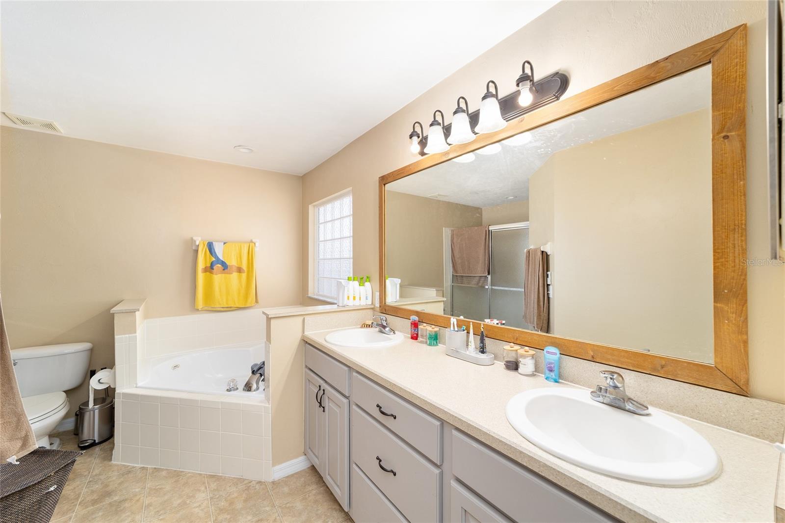Image 22 of 36 For 943 254th Drive