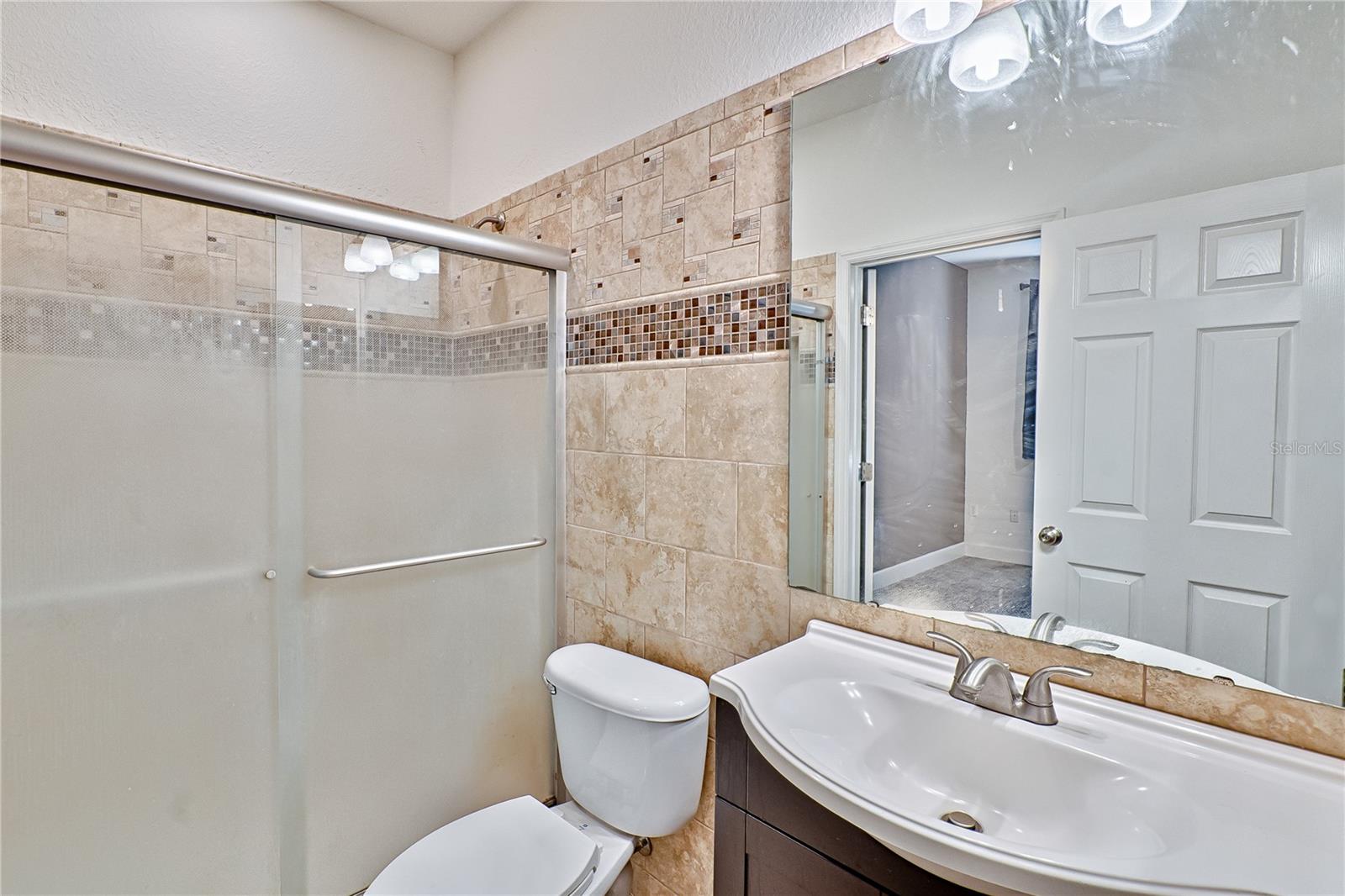 Image 28 of 37 For 2508 35th Place N83