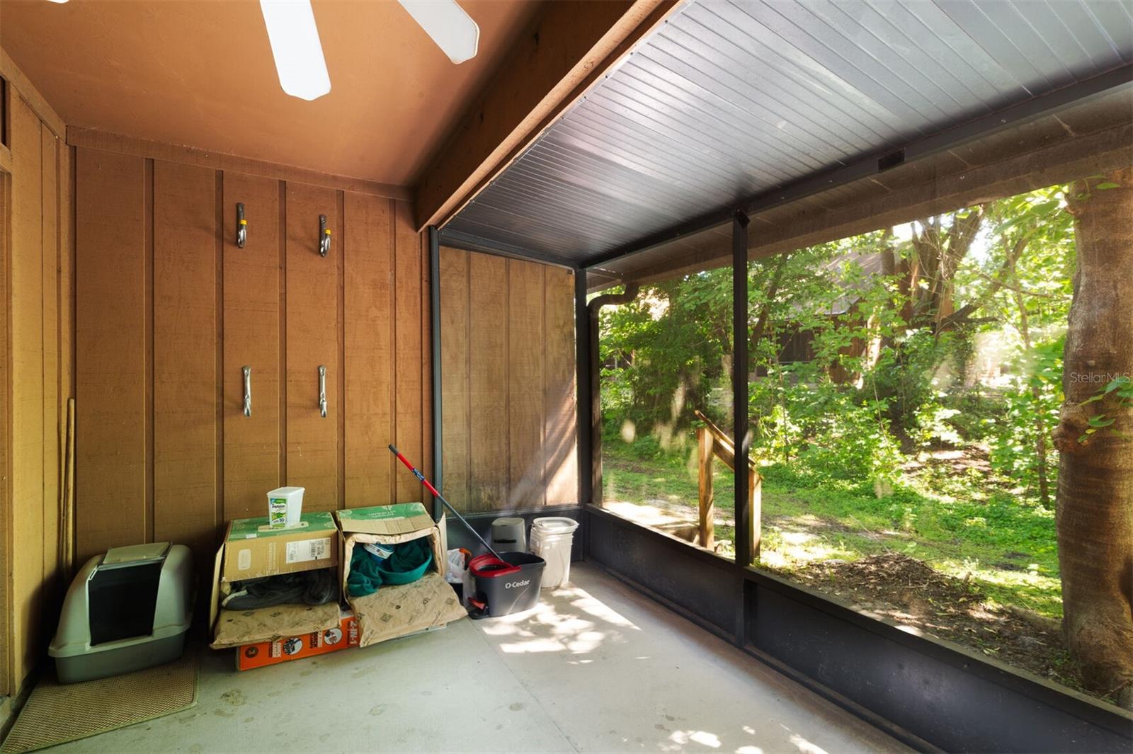 Image 16 of 29 For 945 56th Terrace