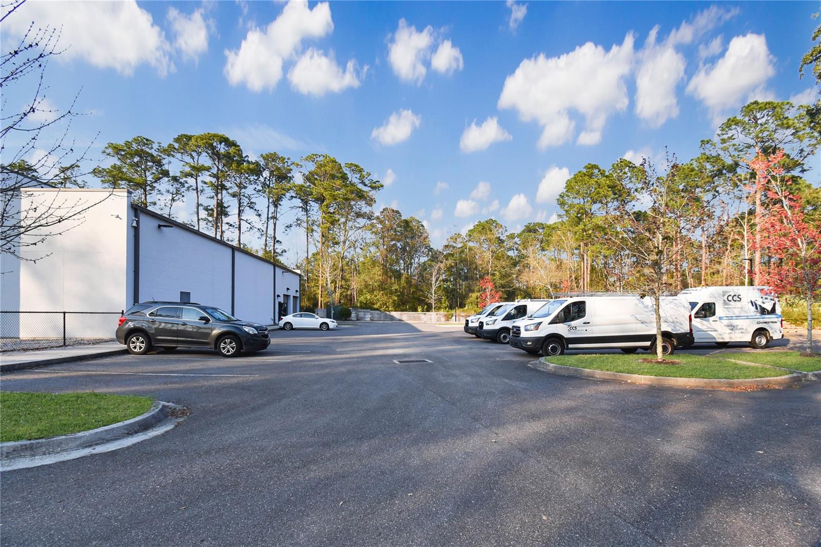 Image 35 of 39 For 10393 Fortune Parkway