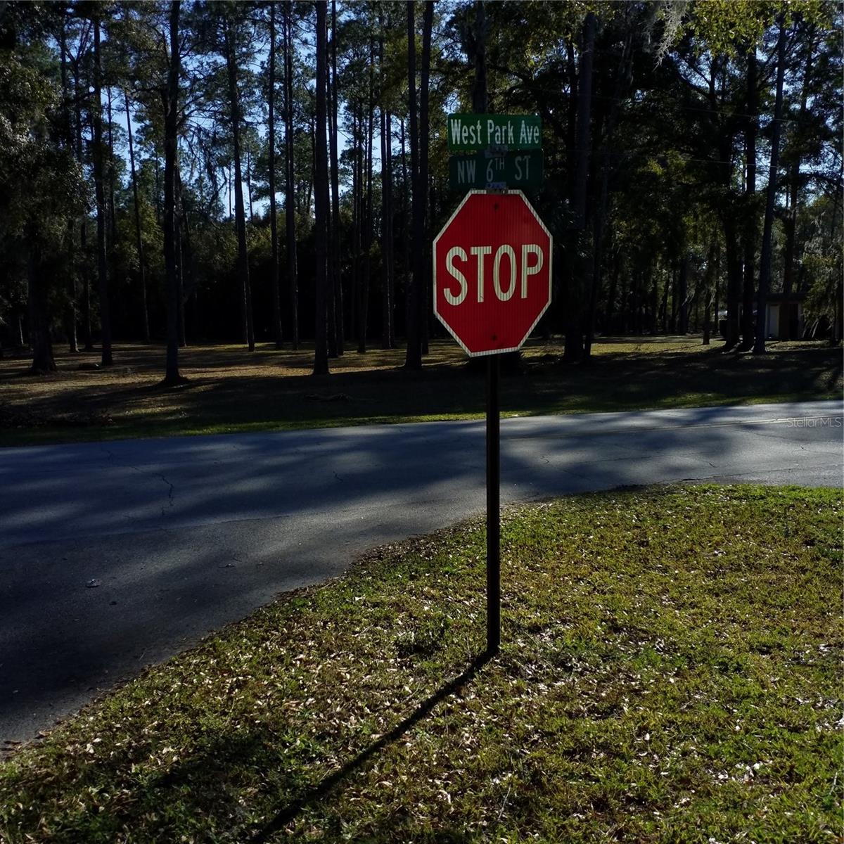 Image 4 of 6 For 5 Park Avenue