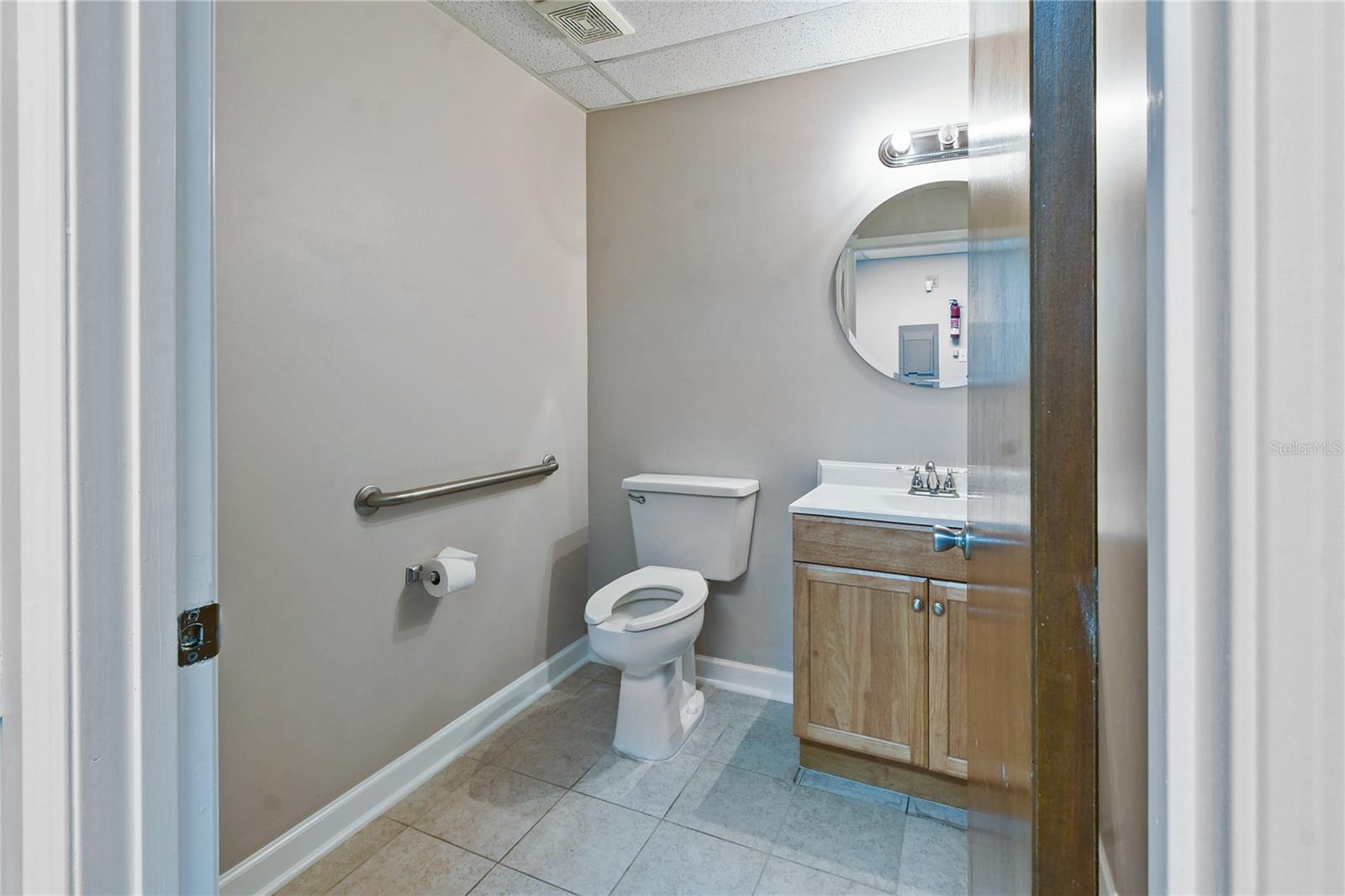 Image 11 of 13 For 3938 Sunbeam Road 1