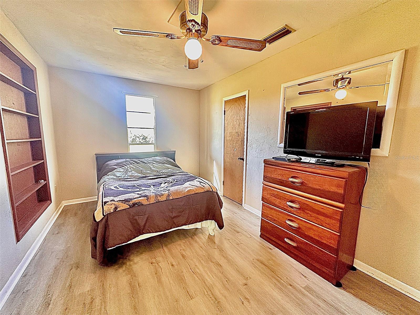 Image 18 of 37 For 4220 235th Avenue