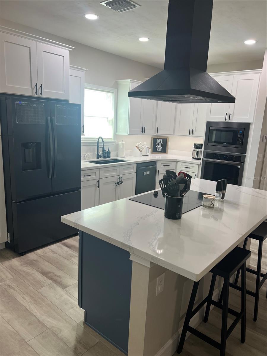 Image 3 of 14 For 7746 70th Avenue