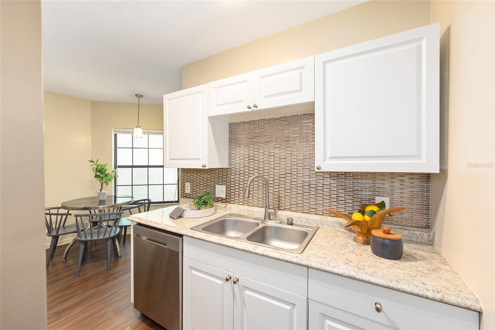 Image 11 of 57 For 914 42nd Terrace