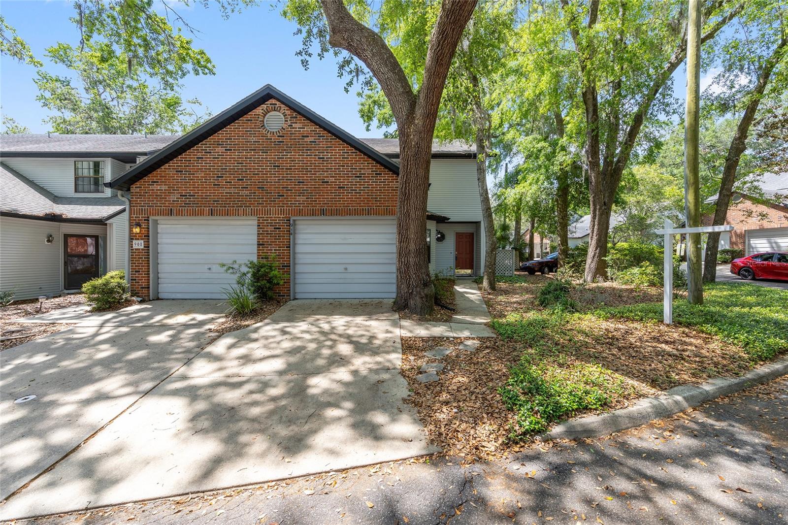 Image 3 of 57 For 914 42nd Terrace