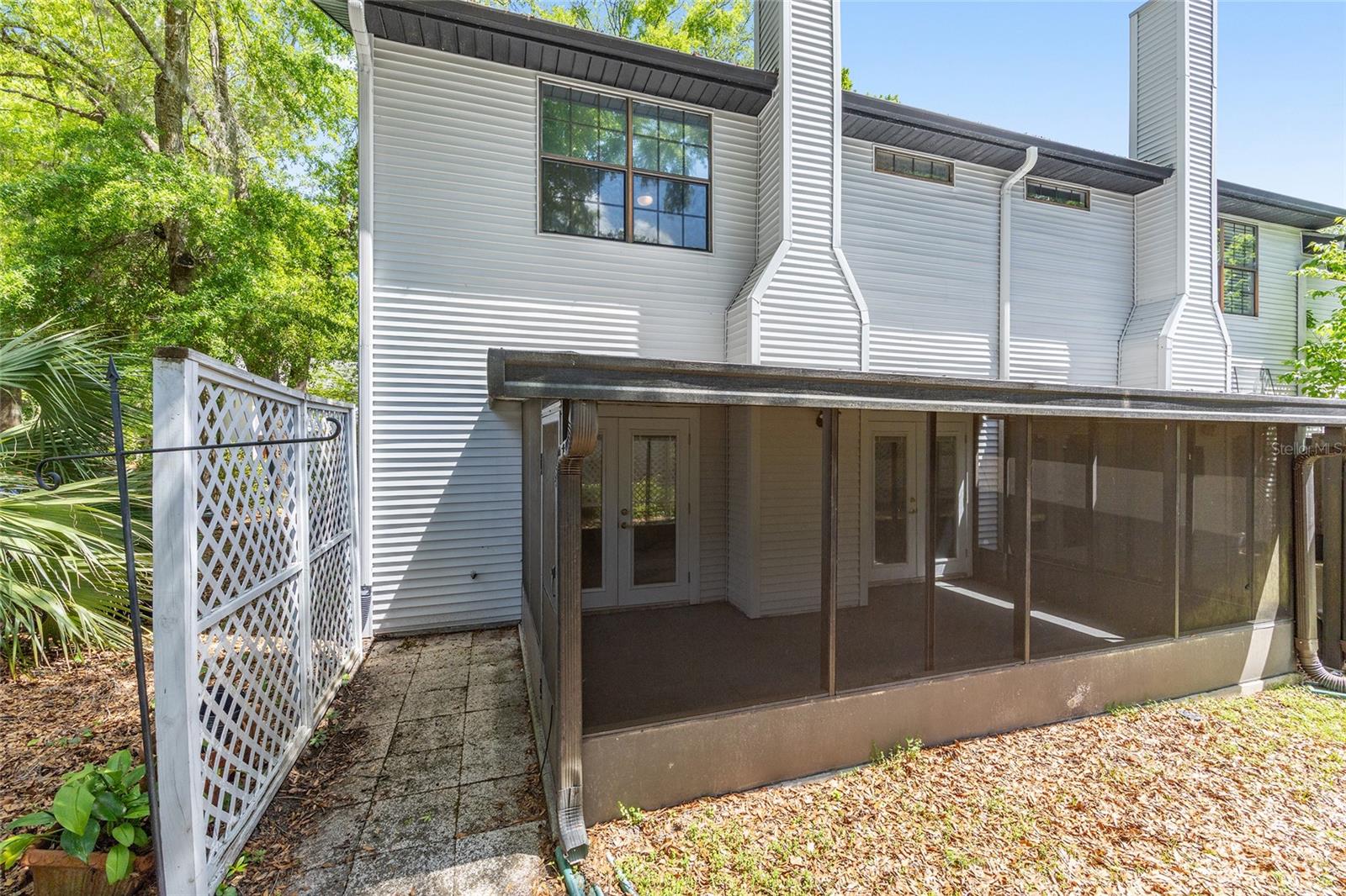 Image 37 of 57 For 914 42nd Terrace