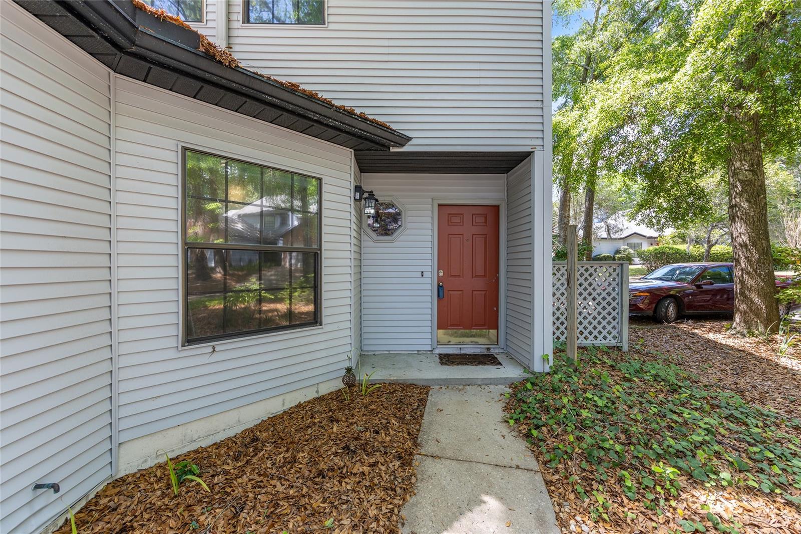 Image 4 of 57 For 914 42nd Terrace