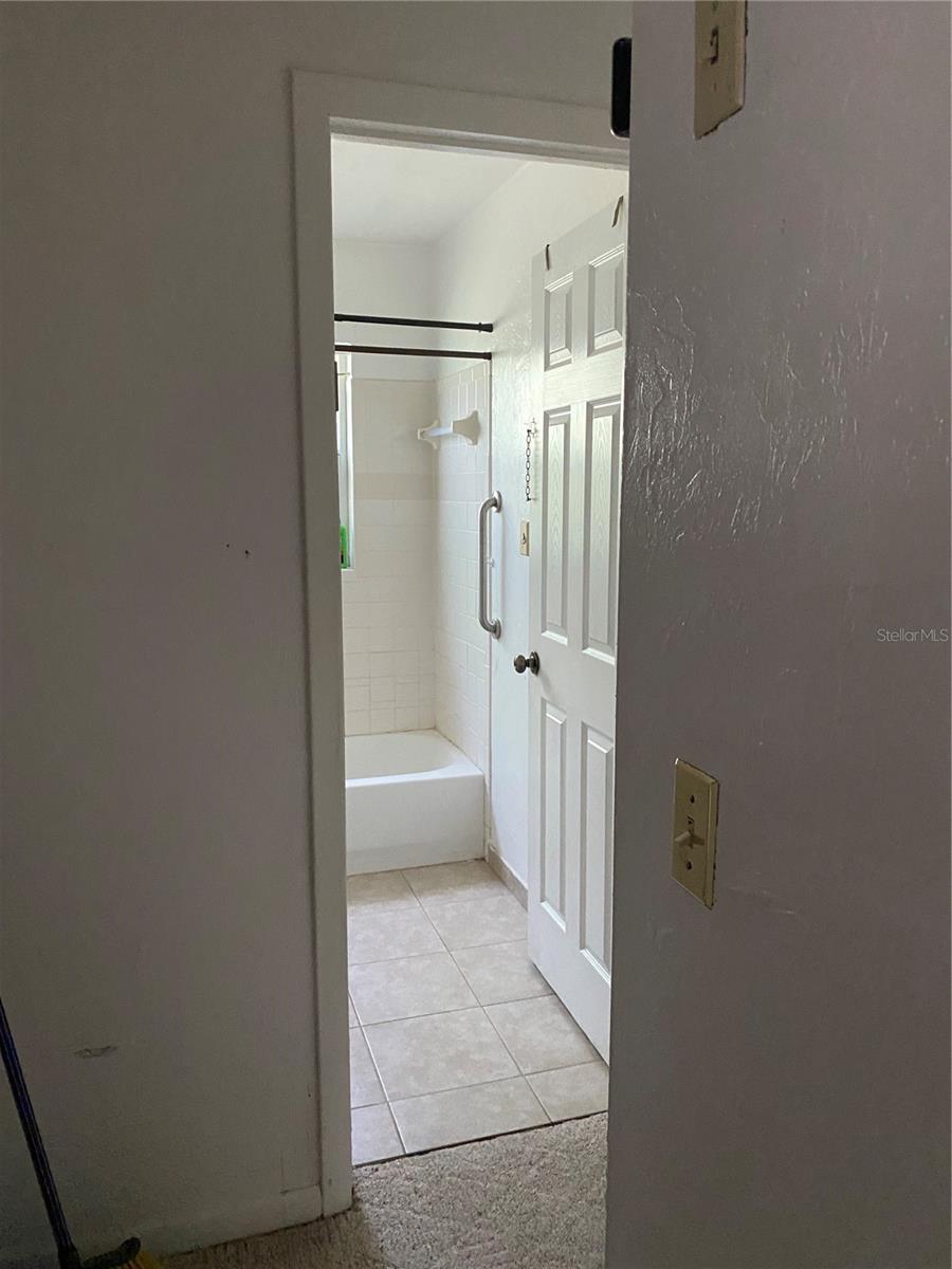 Image 15 of 37 For 625 24th Street