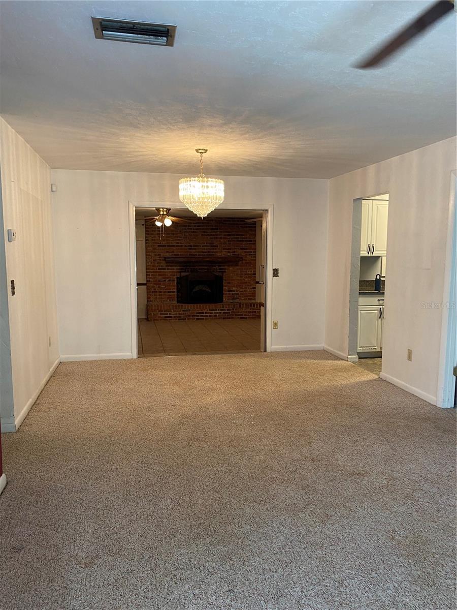 Image 21 of 37 For 625 24th Street