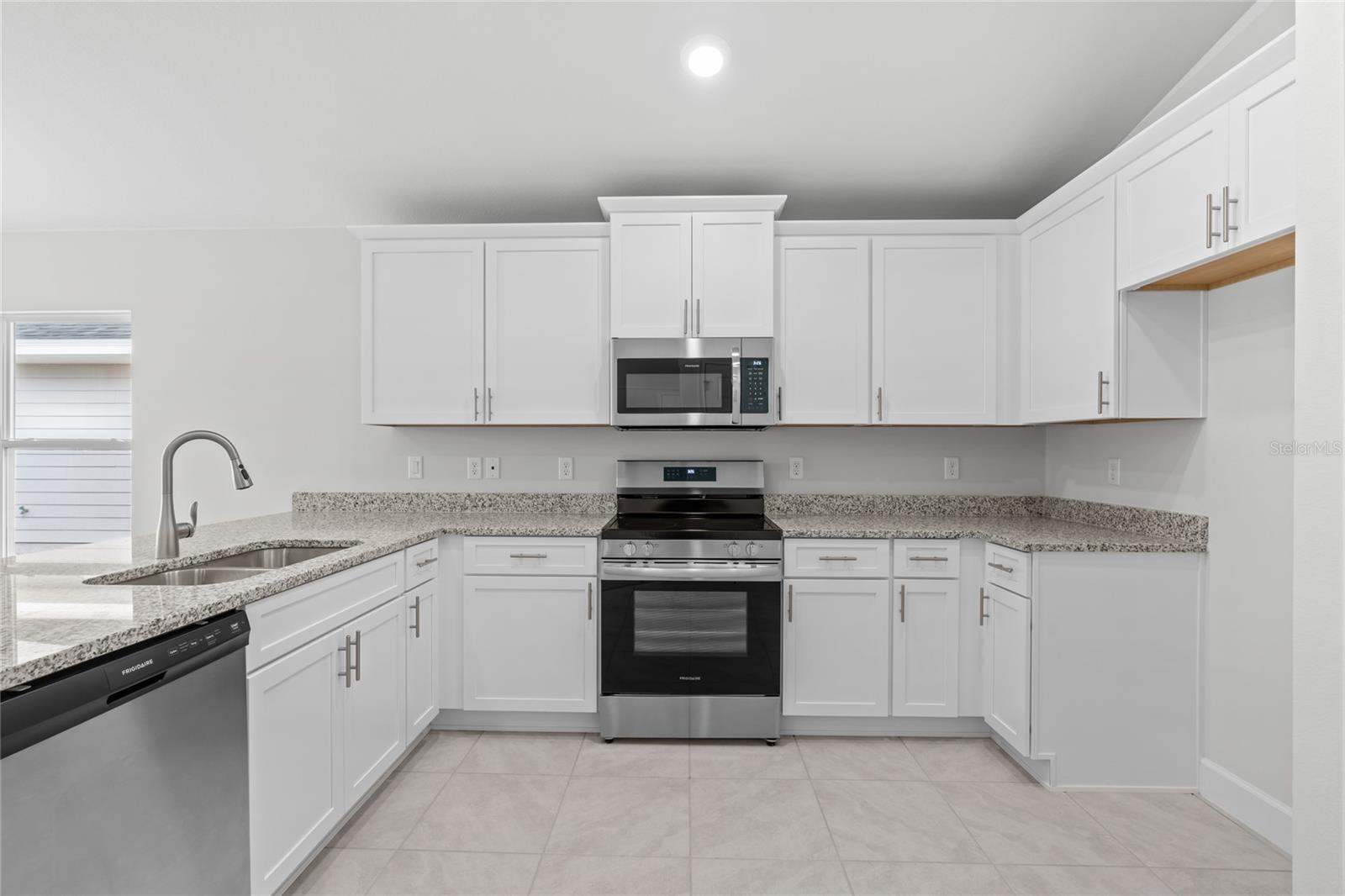 Image 19 of 27 For 12776 162nd Drive