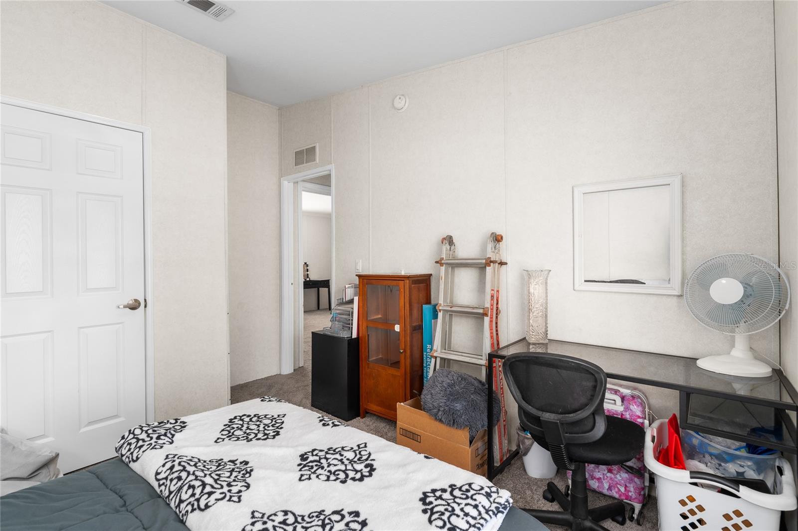 Image 19 of 24 For 17382 Harrell Street