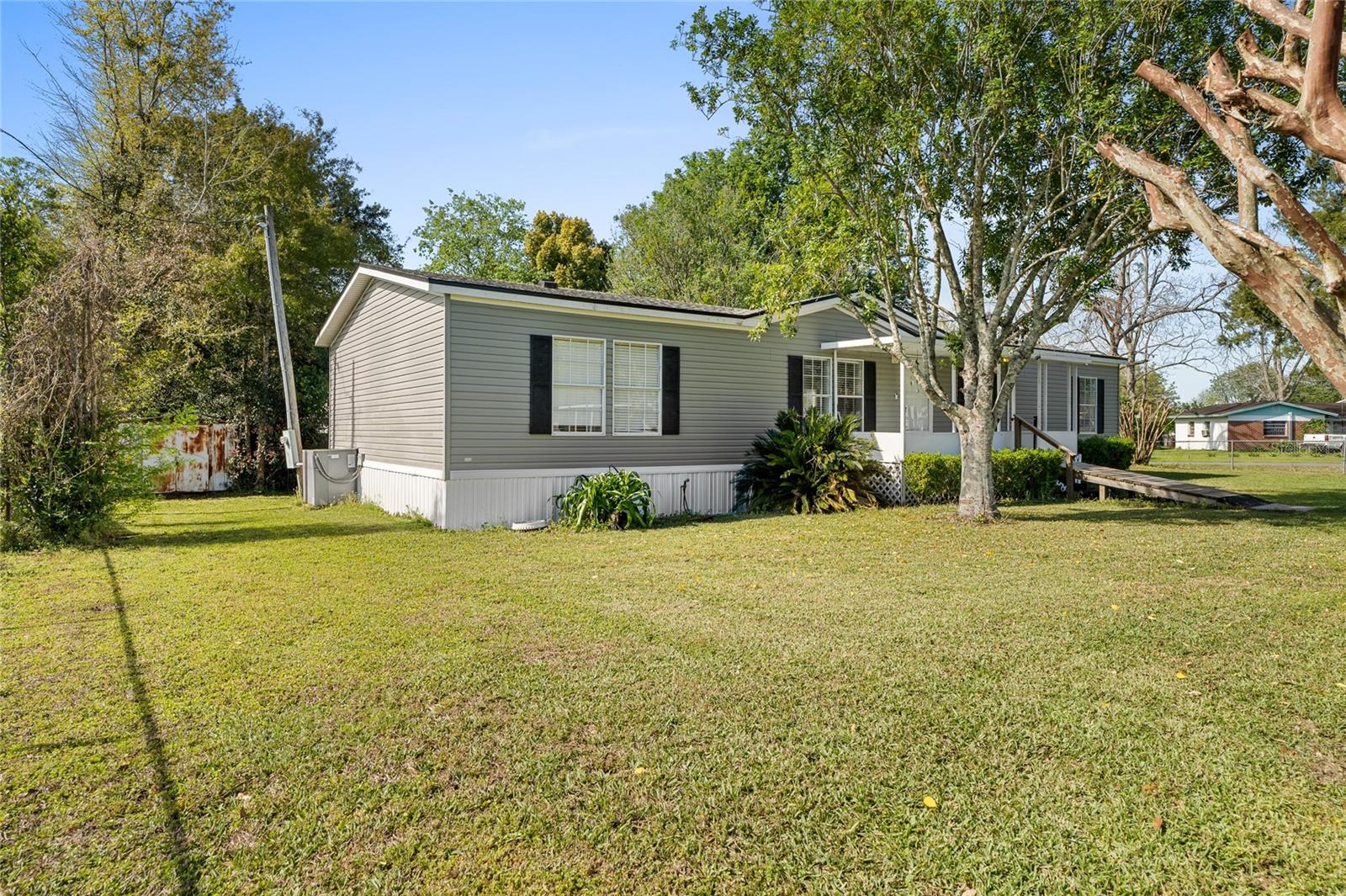 Image 21 of 24 For 17382 Harrell Street
