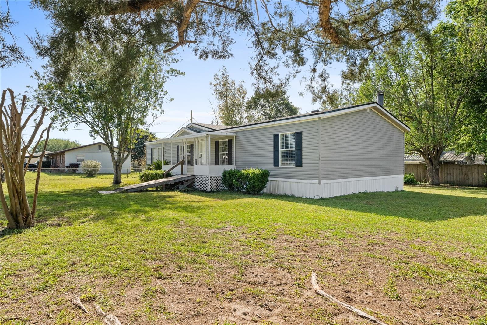 Image 22 of 24 For 17382 Harrell Street