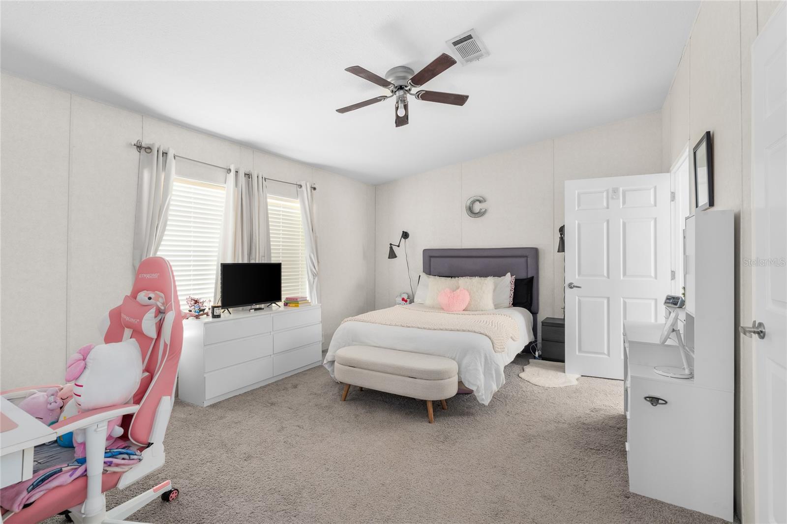 Image 5 of 24 For 17382 Harrell Street