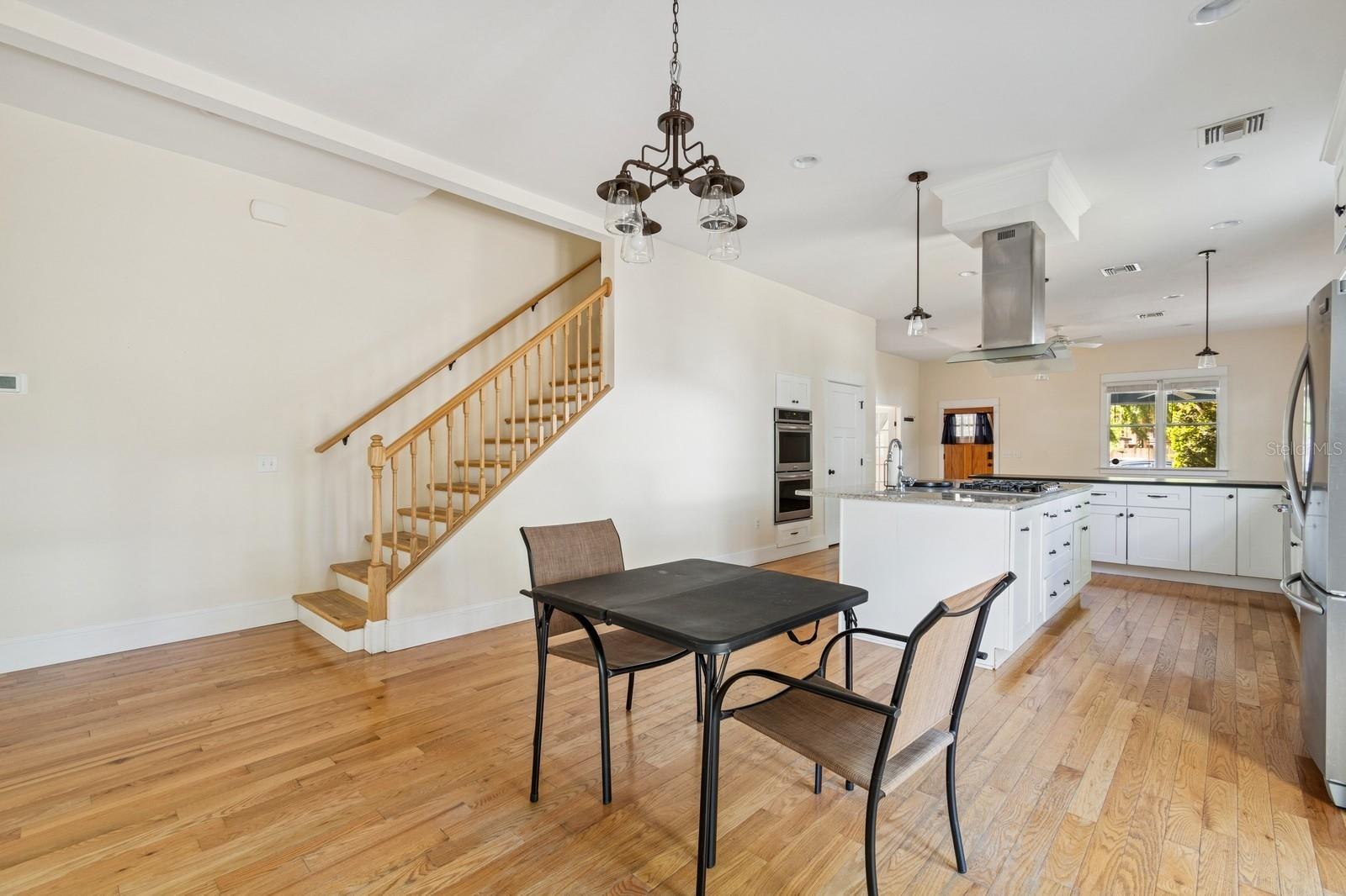 Image 11 of 36 For 620 6th Avenue