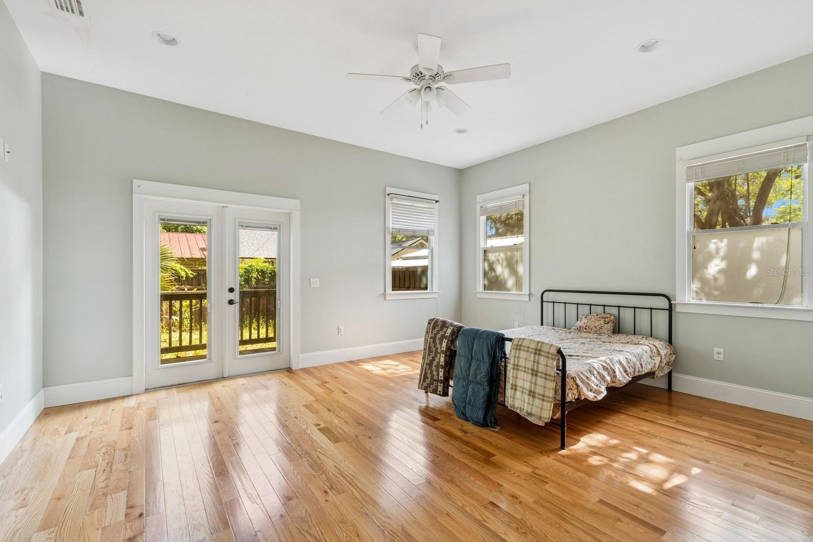 Image 13 of 36 For 620 6th Avenue