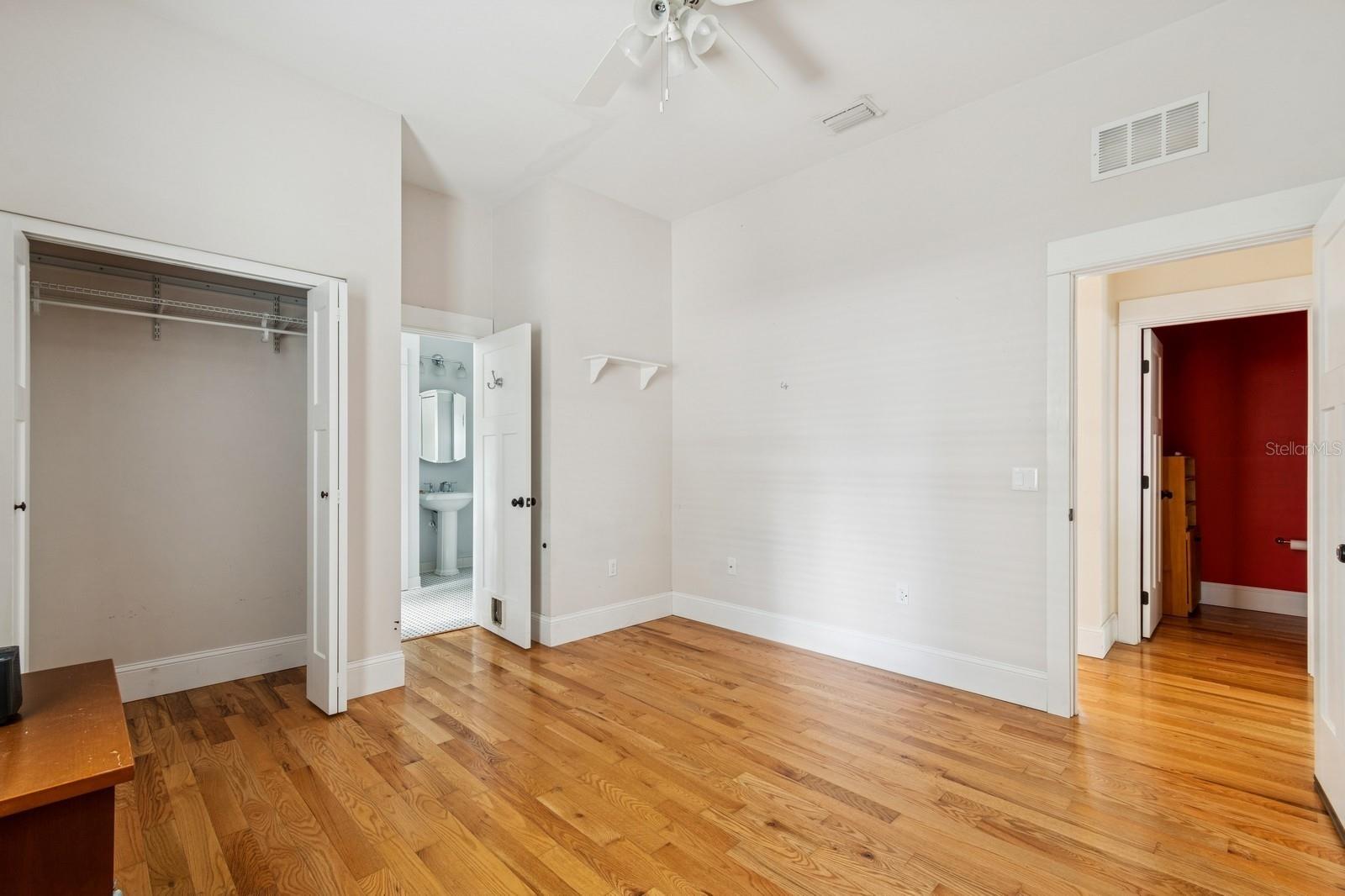 Image 18 of 36 For 620 6th Avenue