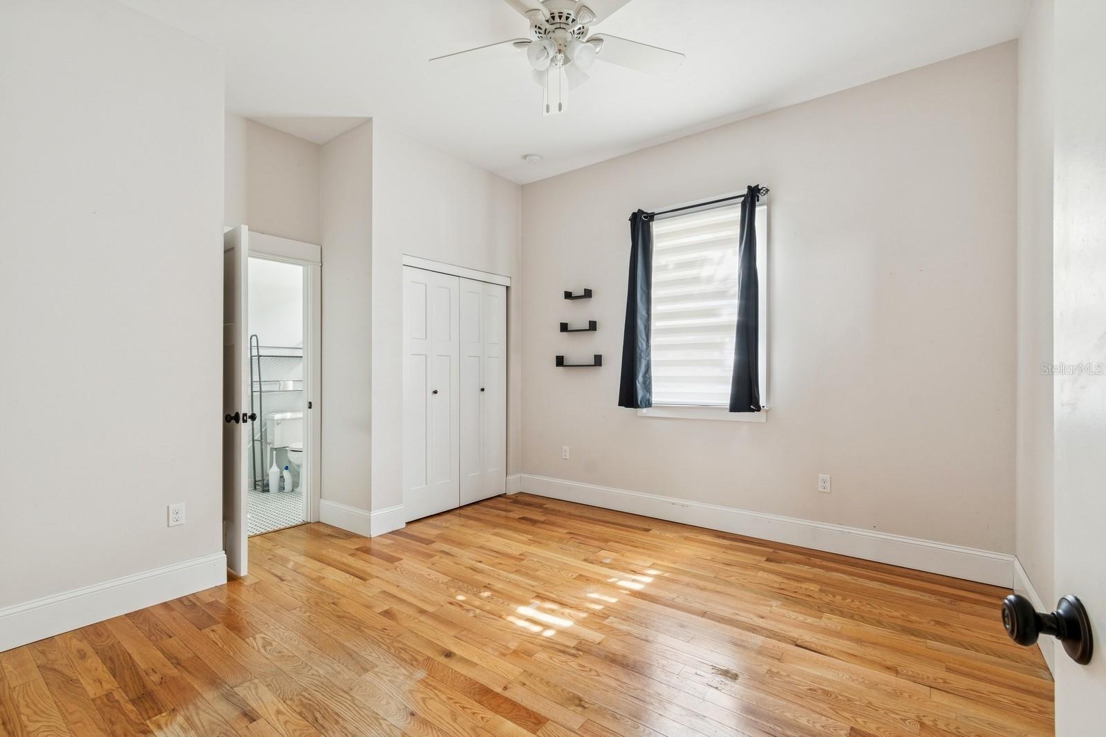 Image 19 of 36 For 620 6th Avenue