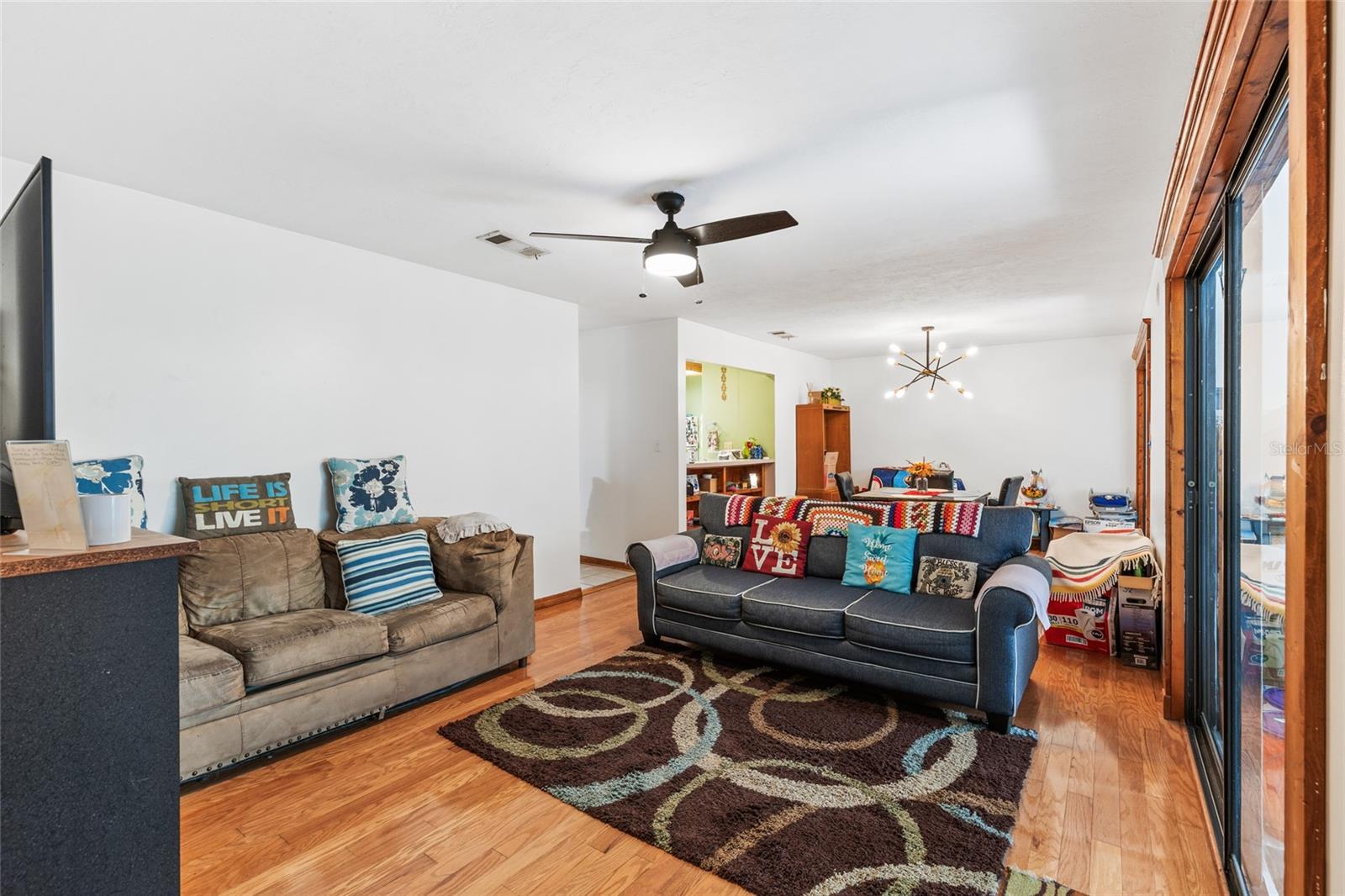 Image 5 of 22 For 2822 14th Drive 307