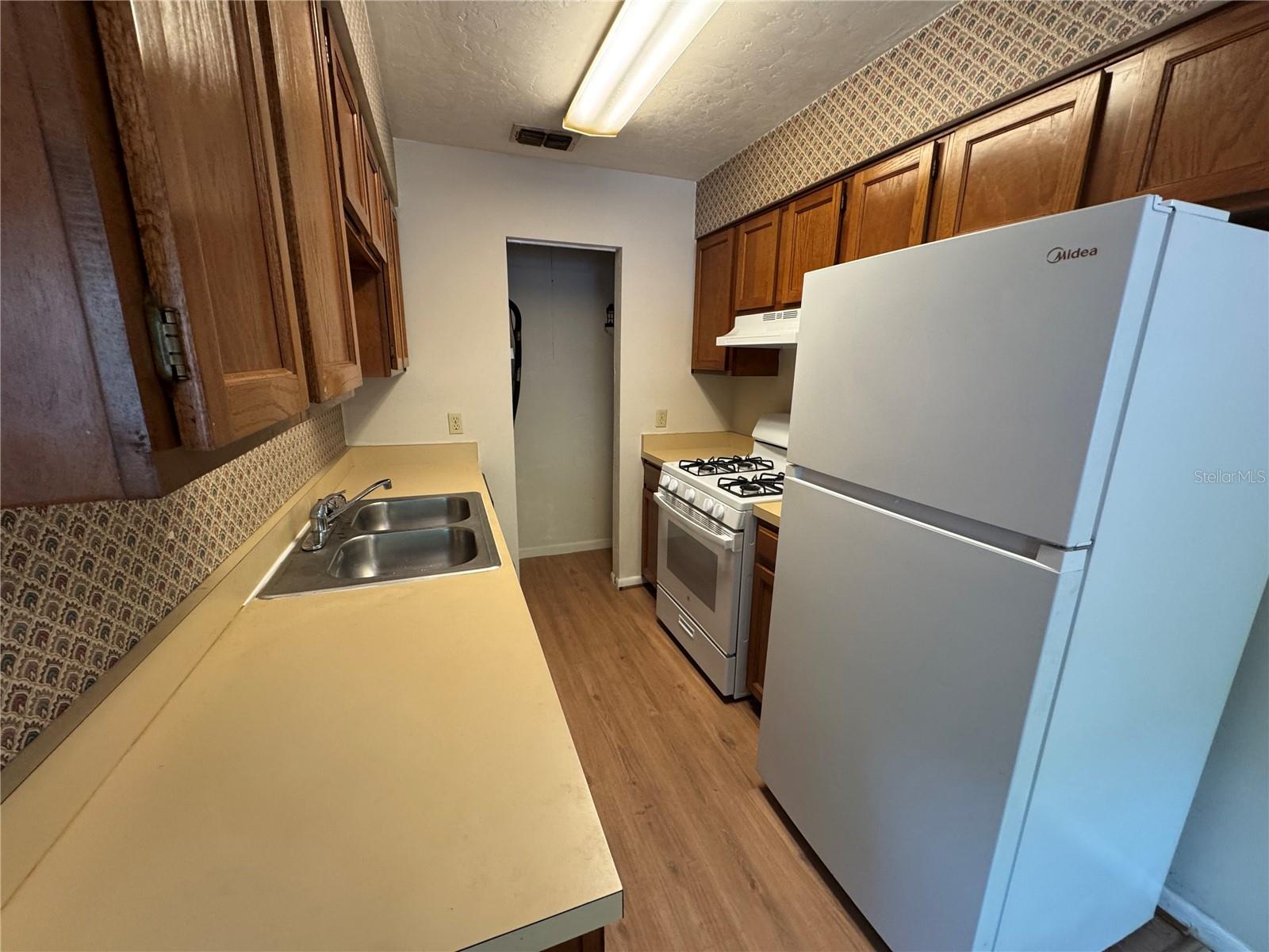 Image 4 of 9 For 6745 45th Avenue