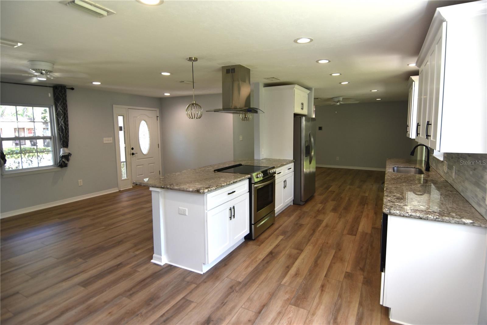 Image 2 of 39 For 3515 50th Avenue