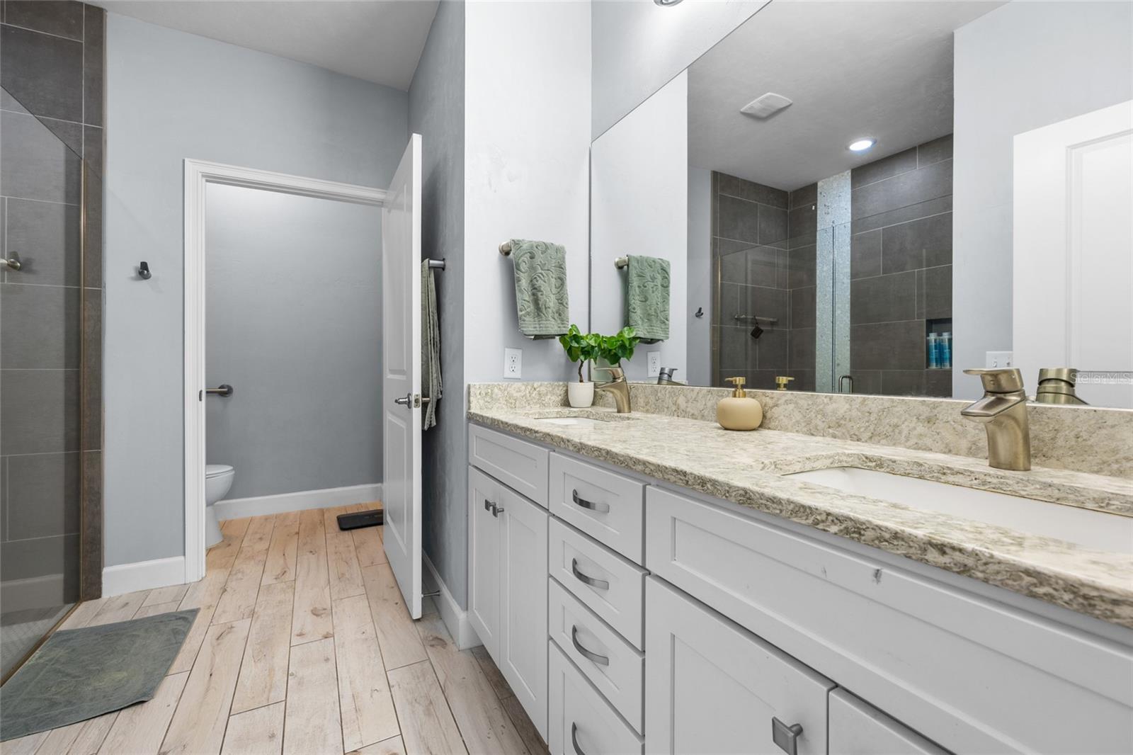 Image 16 of 29 For 1088 126th Way