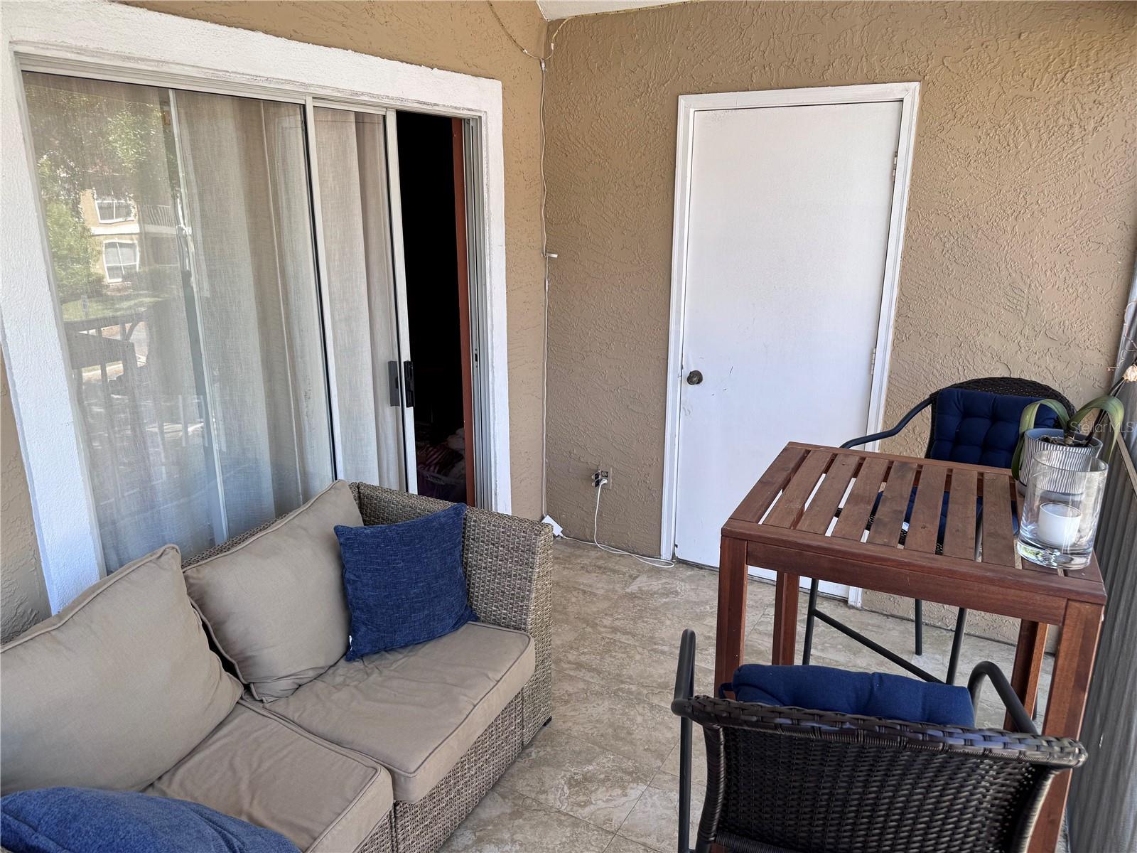 Image 20 of 24 For 9481 Highland Oak Drive 715